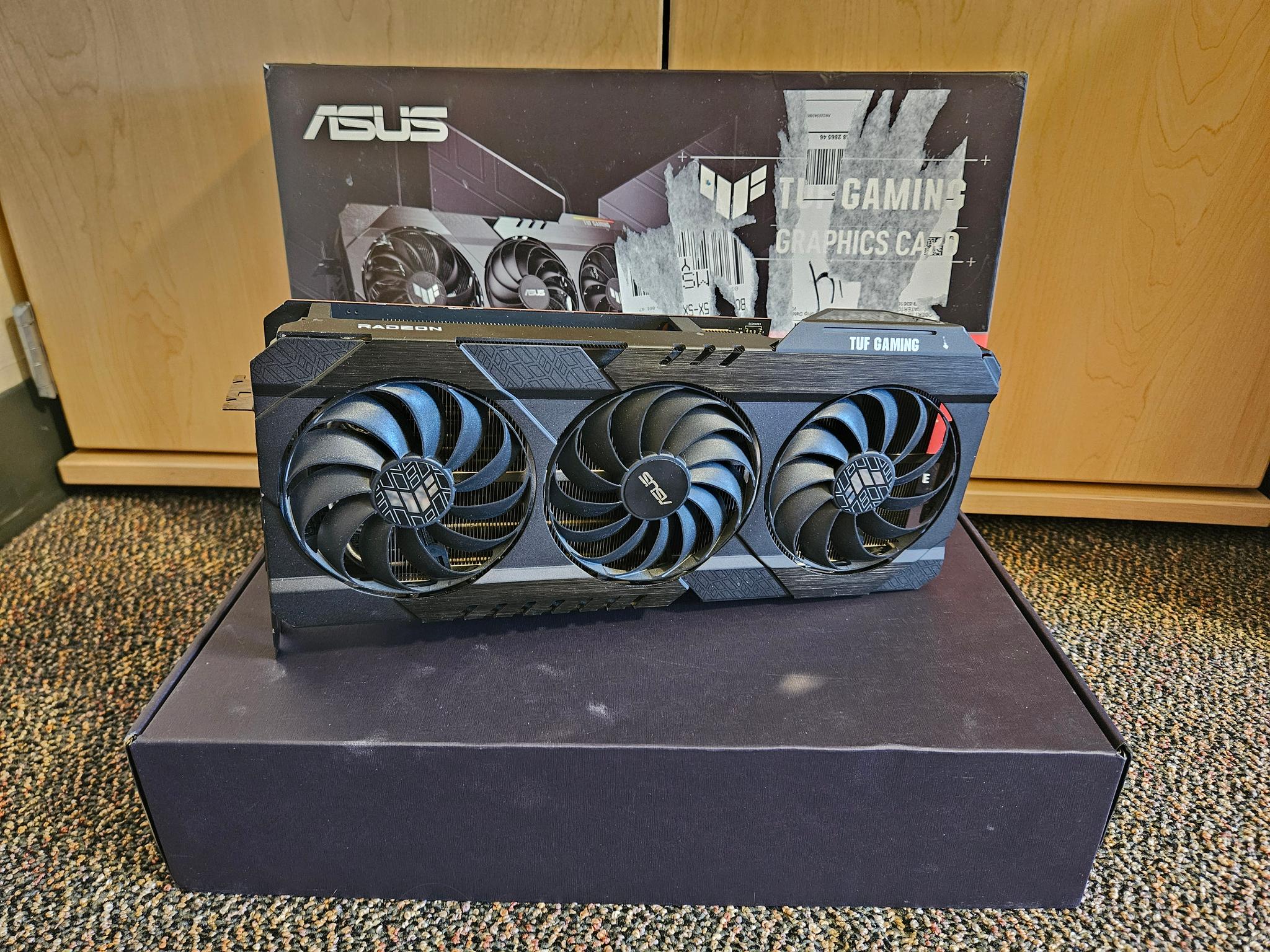 Asus TUF Gaming TOP Radeon RX 6900 XT