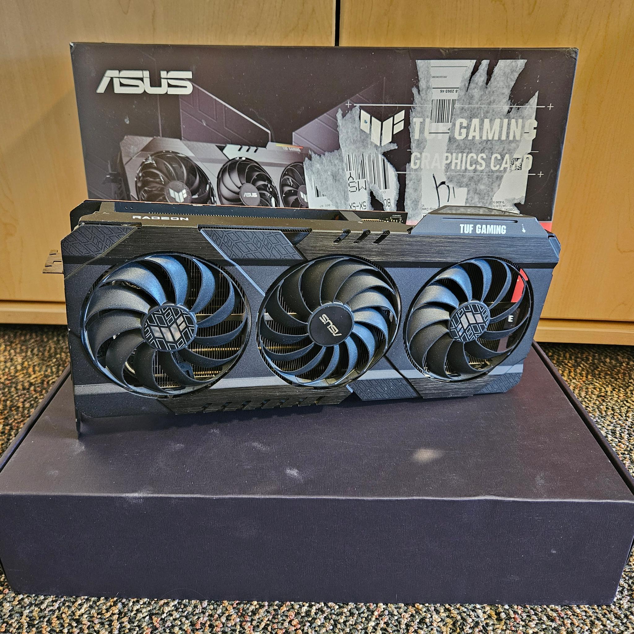 Asus TUF Gaming TOP Radeon RX 6900 XT
