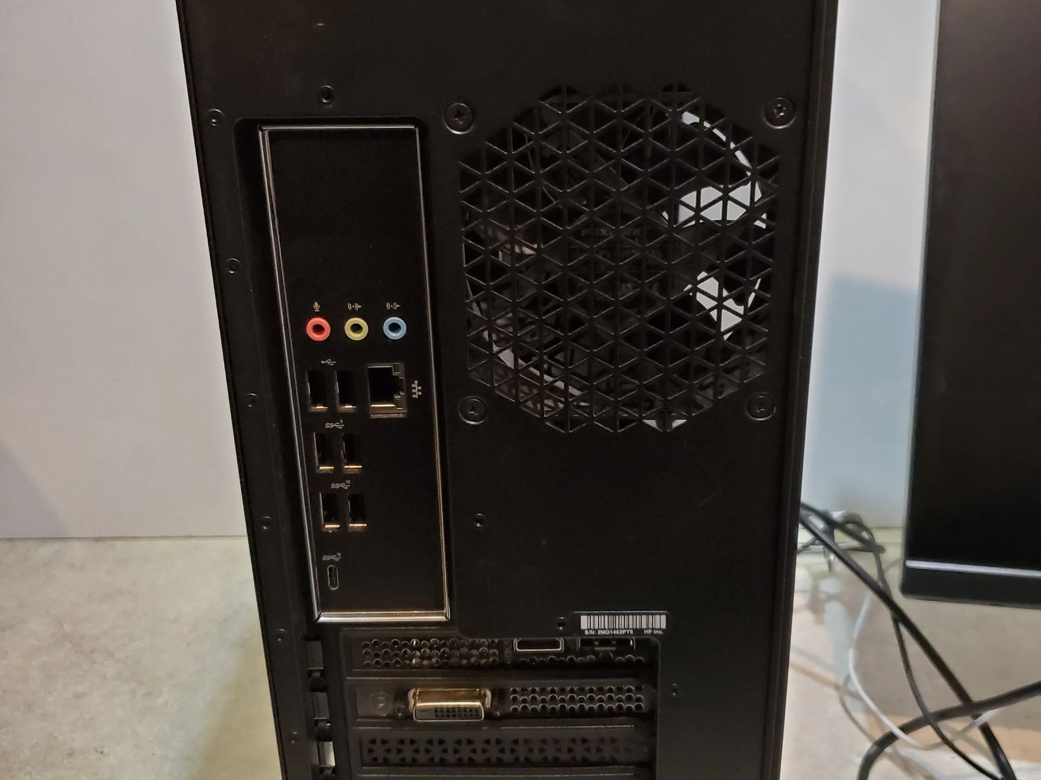 HP Omen 25L Gaming Computer RTX 2060 GPU