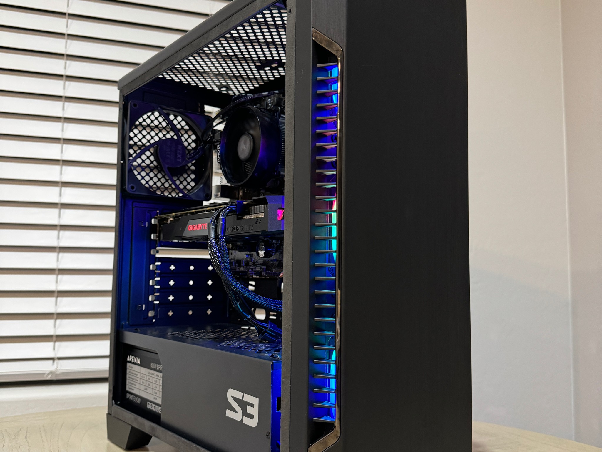 🔥Awesome performance pc🔥- Ryzen 5 / GeForce GTX 1660 Super OC/ 16 GB DDr4 / 1TB SSD