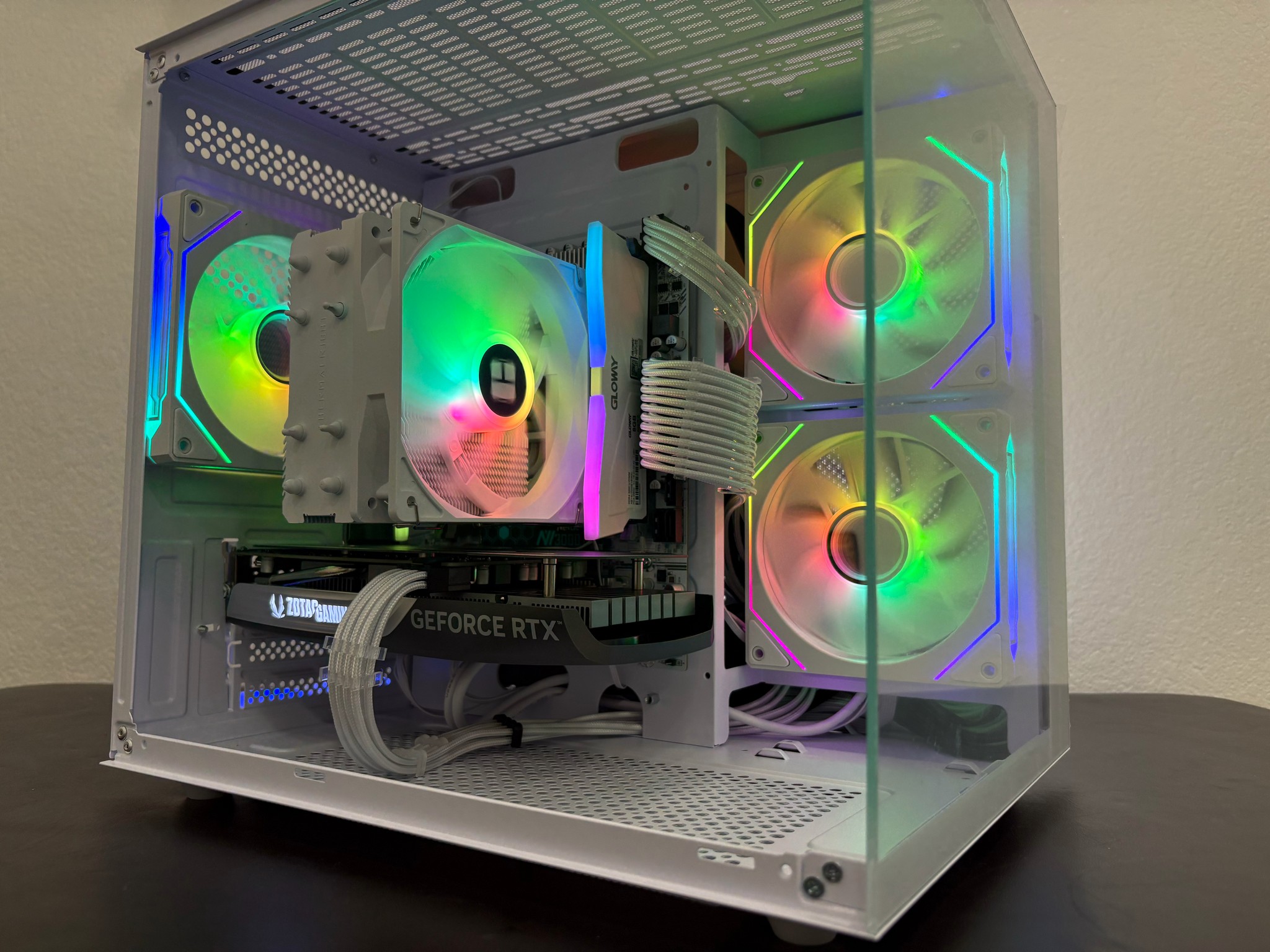 | Gaming PC | RTX 4060 | Intel Xeon E5-1650 V3 | 16 GB 3200 Mhz | 512GB Storage | ARGB |