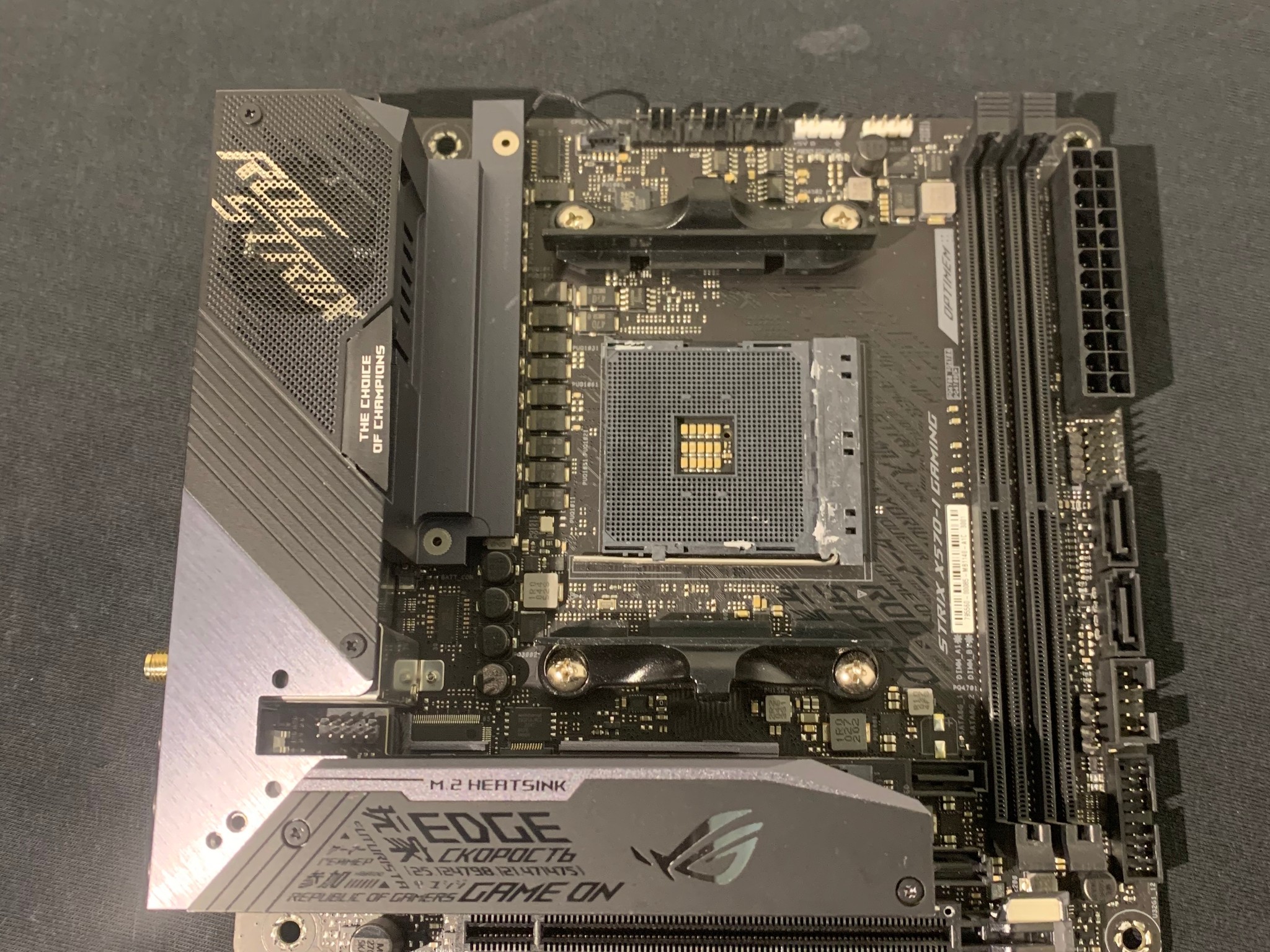 ASUS ROG Strix X570-I Gaming