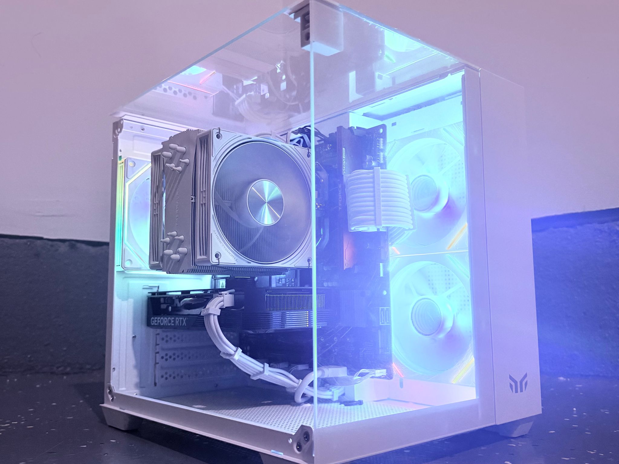 ⚪️"Polar Aura"🌈| 1440p Gaming | RTX 4060 Ti | Ryzen 7 8700F | 16GB DDR5 | 1TB SSD | Free Shipping