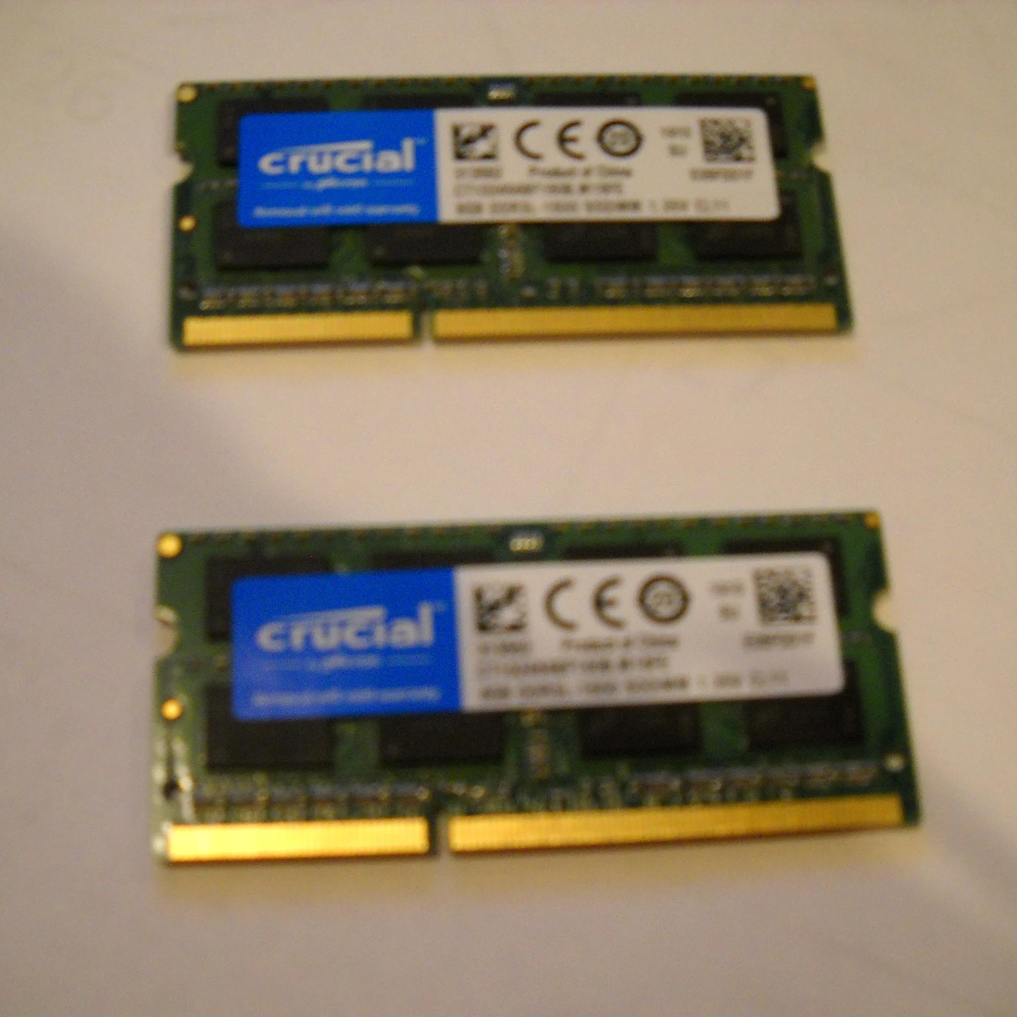 Used Crucial 16GB (2*8GB) DDR3-1600 SODIMM Kit
