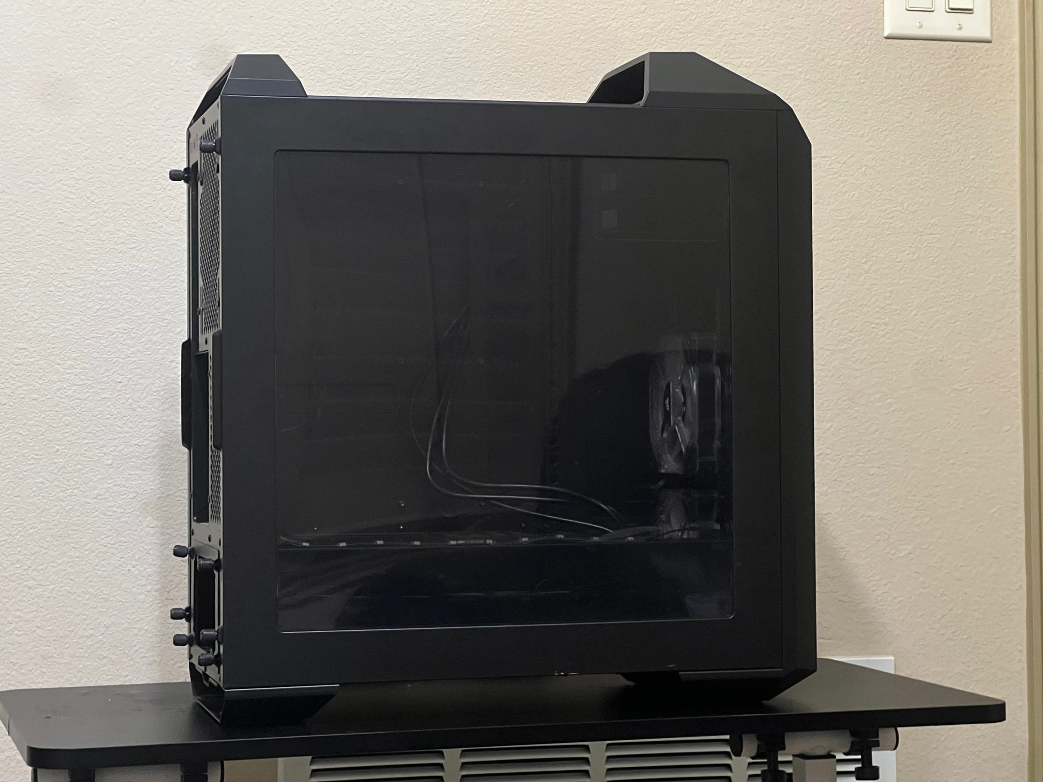 Cooler Master MasterCase Pro 5 - Screws & accessories included