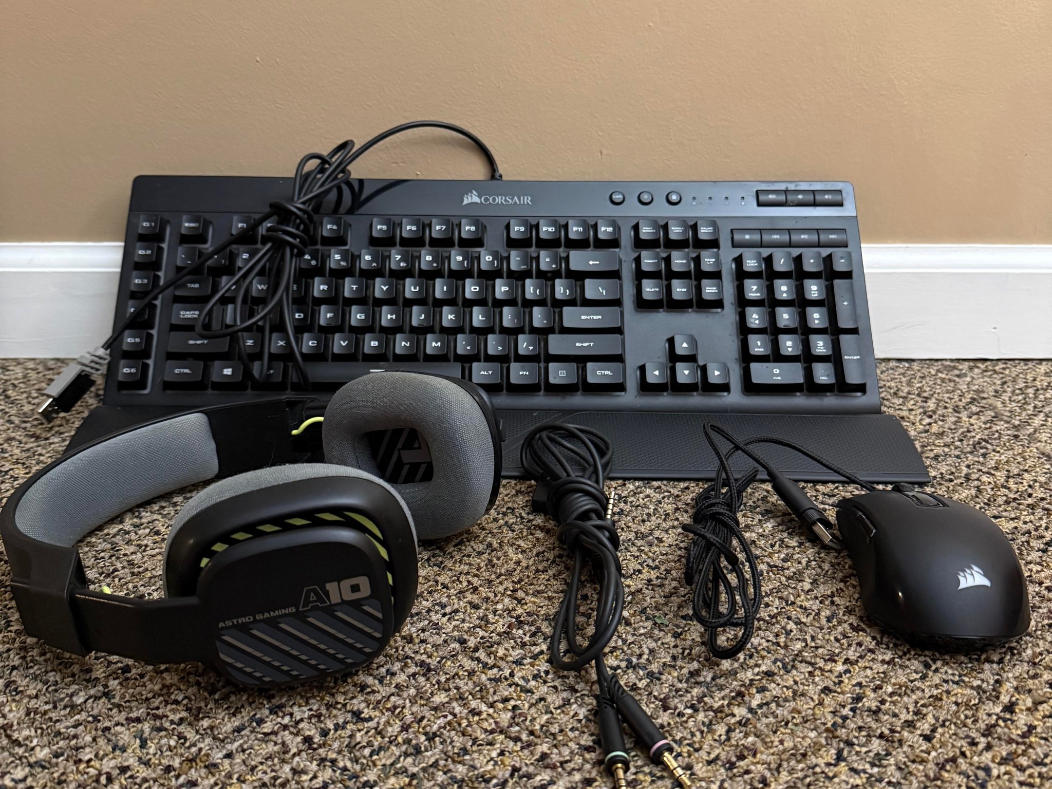 Corsair Keyboard K55/Harpoon Mouse  and Astro A10 Headset Bundle
