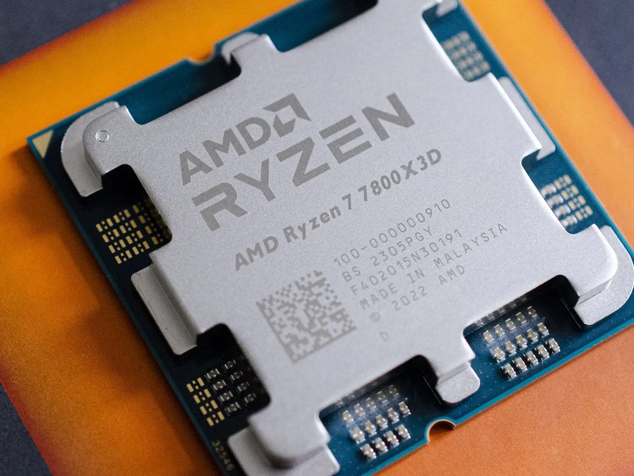 AMD Ryzen 7 7800X3D