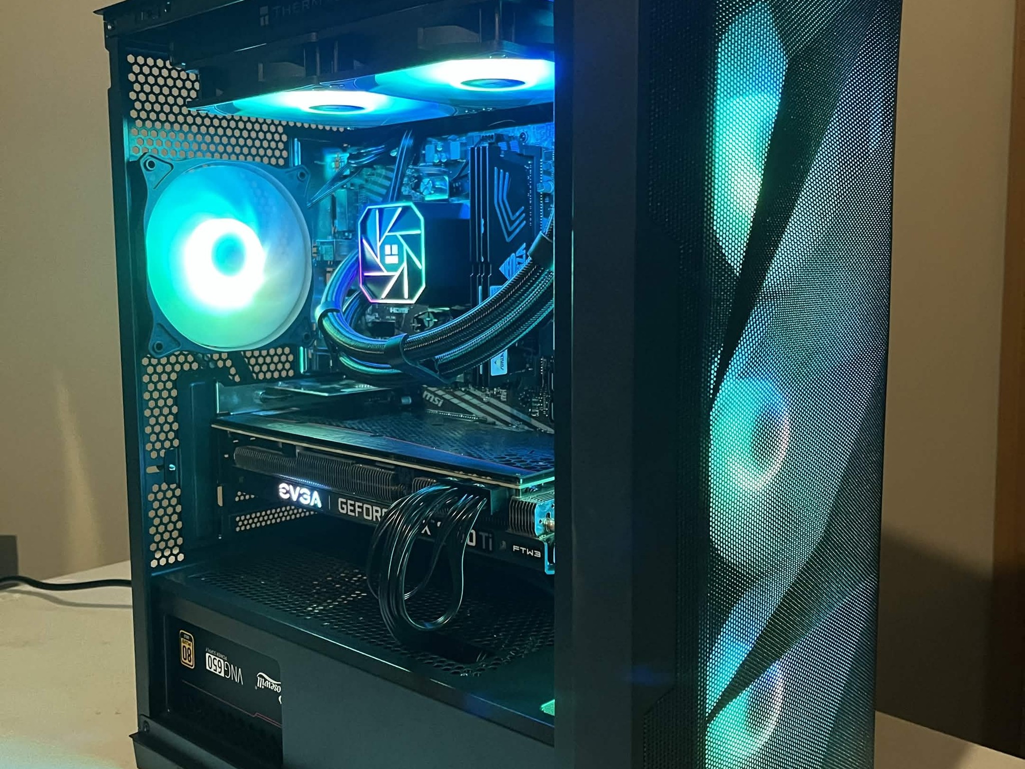 RTX 3060 Ti Gaming PC Ryzen 5 5500, 32GB DDR4 3200MT/s, 1 TB NVMe SSD.