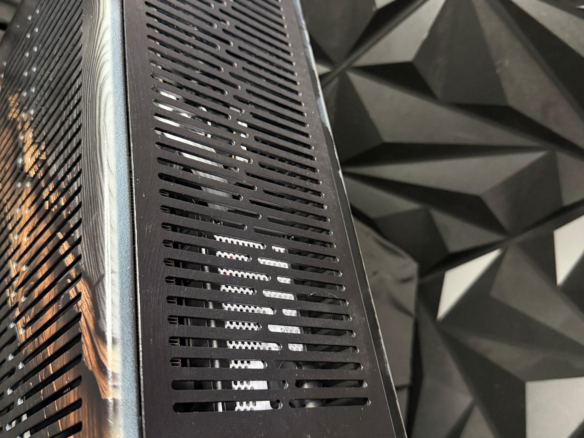 🌙🌲 MIDNIGHT OAK 🌲🌙 Ryzen 7 7700X| RTX 5070| 32 GB DDR5| 2 TB Nvme | 850W Gold PSU