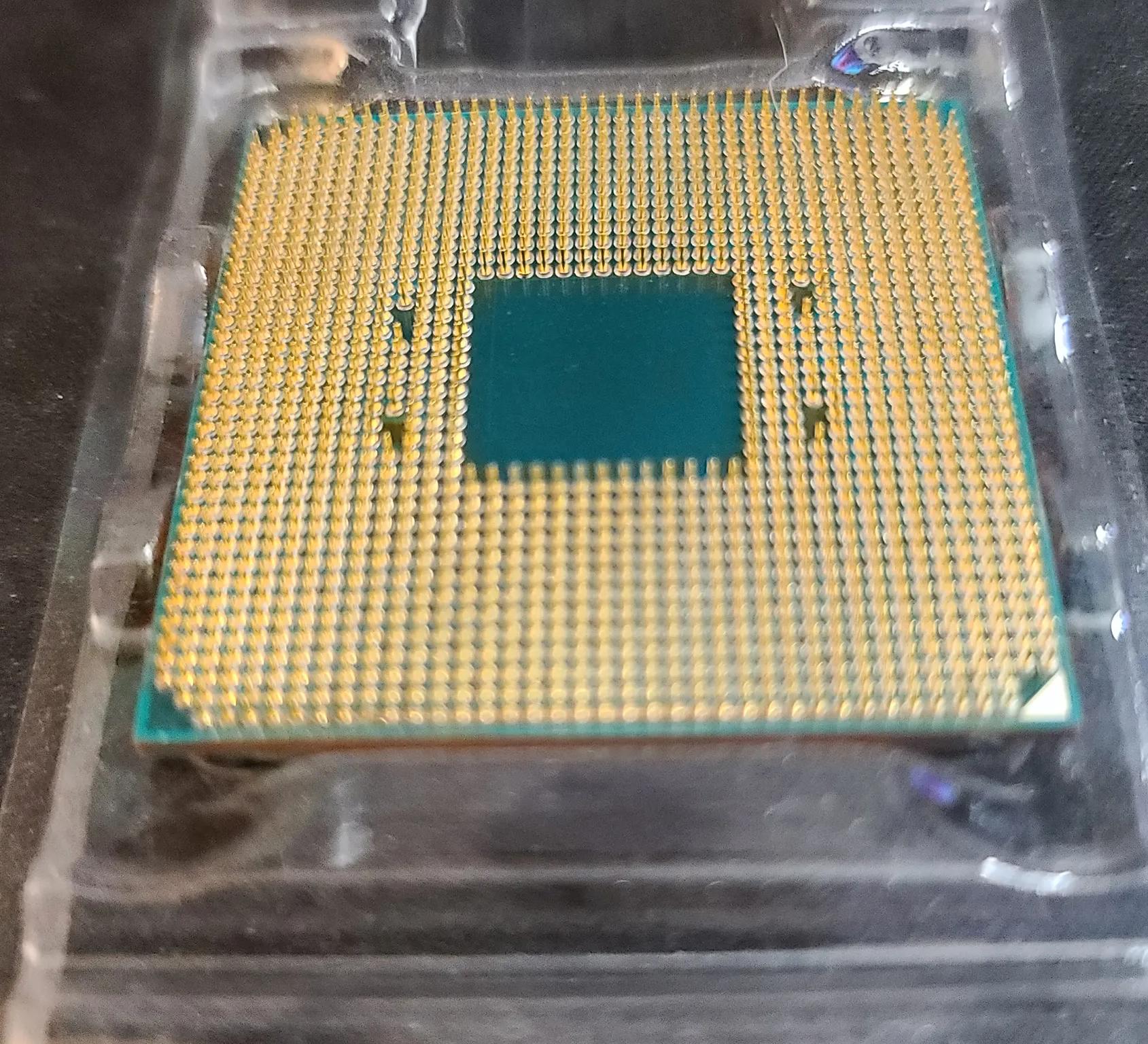 AMD Ryzen 7 1700X 8 core 16 Thread Processor CPU USED