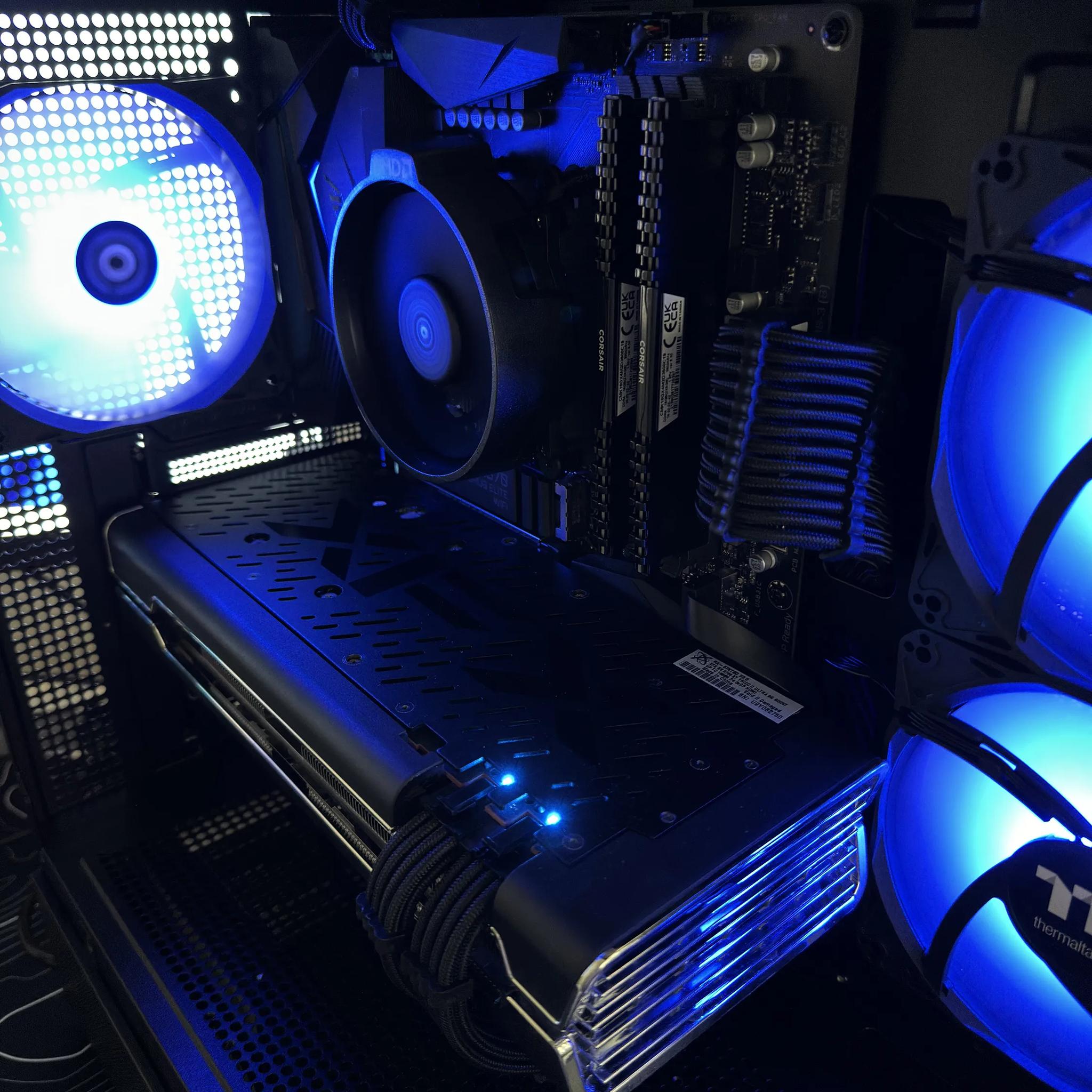 Gaming PC (Ryzen 5 3600 + Radeon RX 5700 XT + 16GB ram)