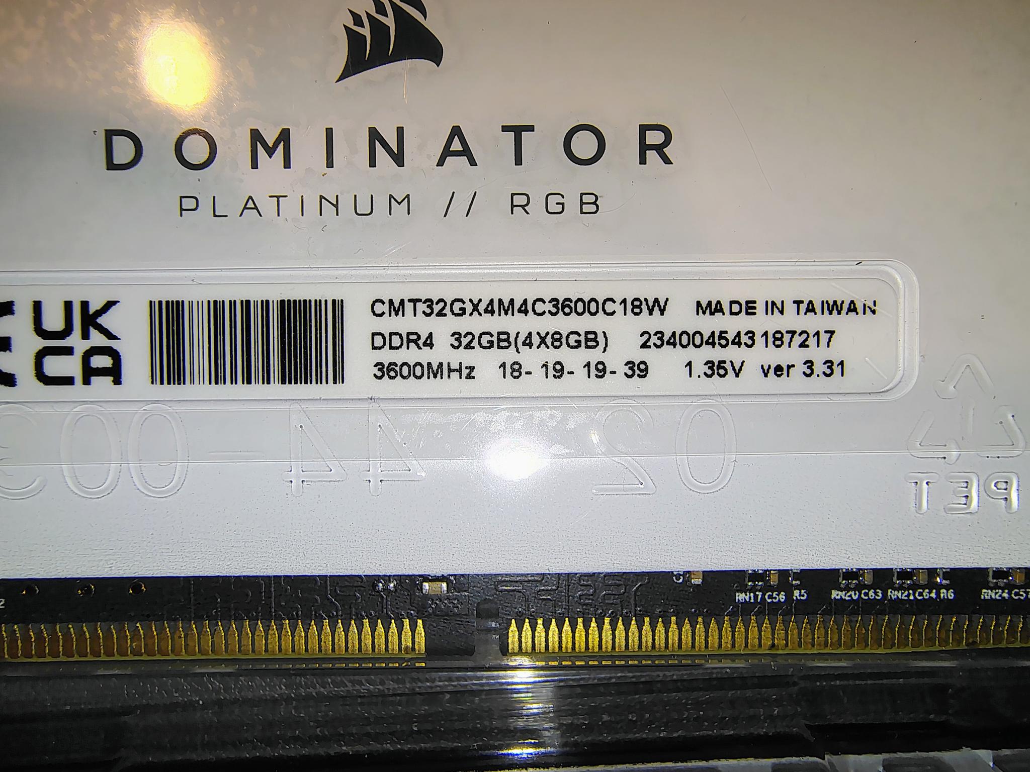 32GB White Corsair Dominator Platinum RGB (4 x 8GB)