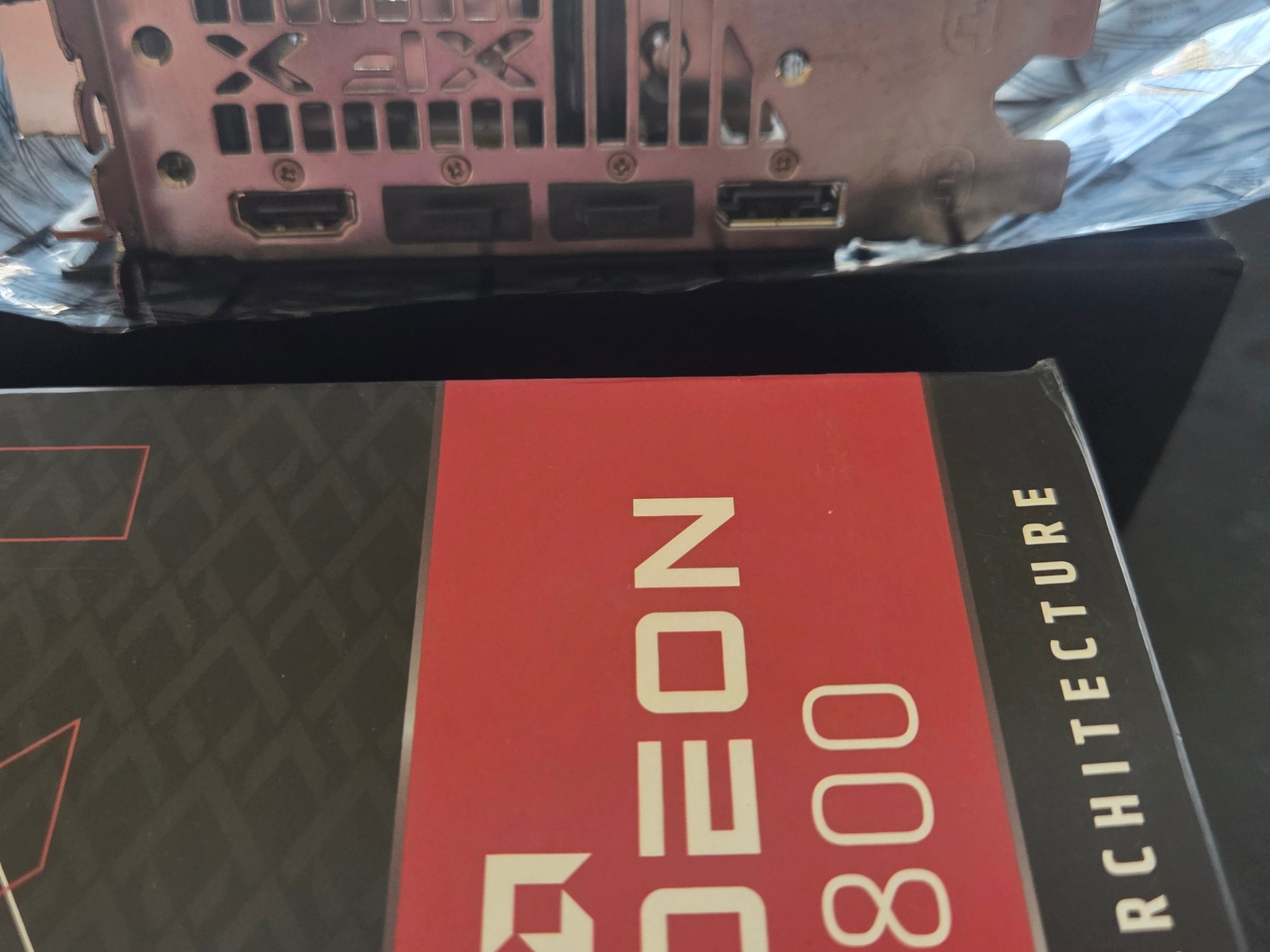 XFX AMD RX 6800 swift 319 edition