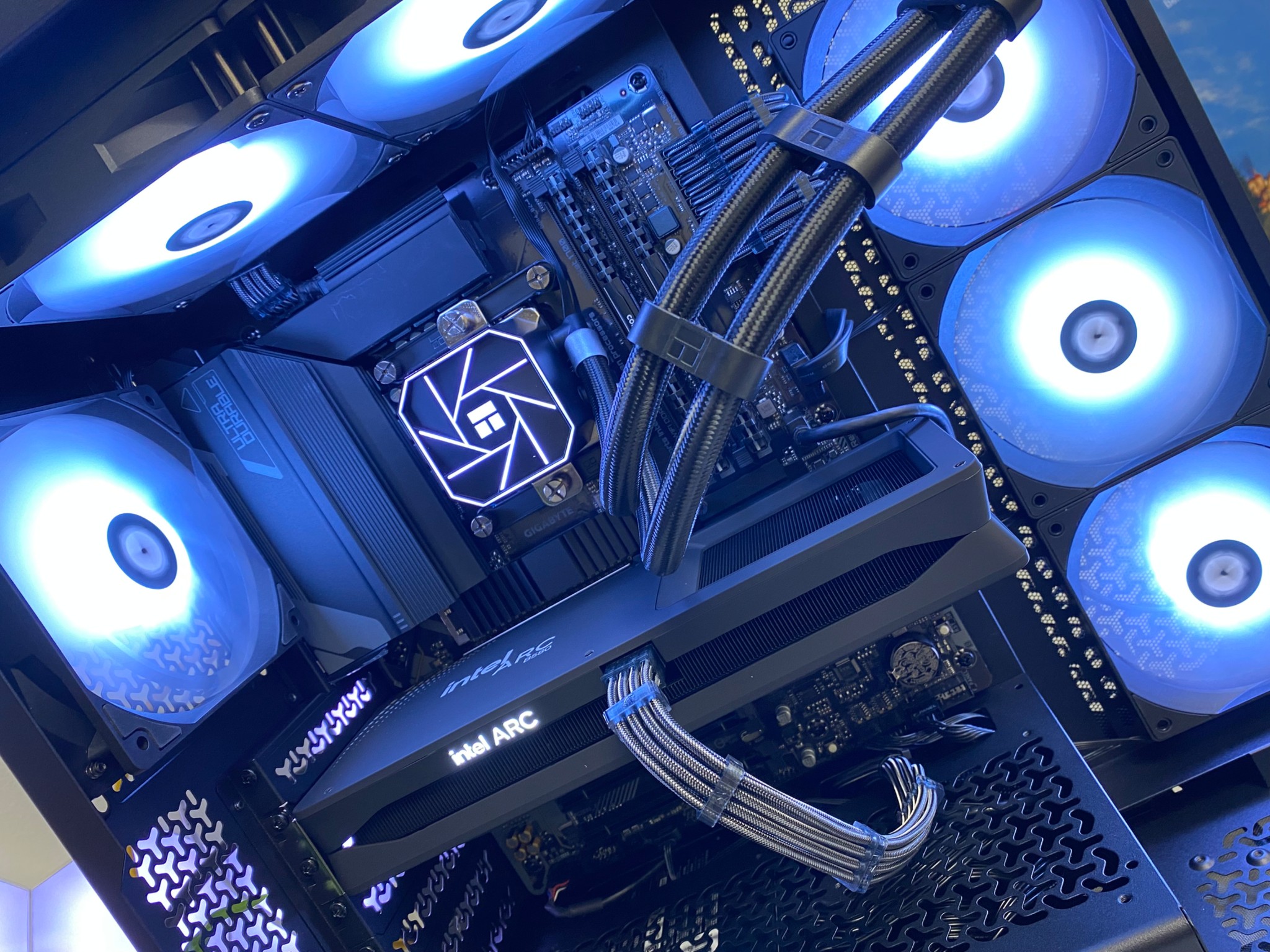 ⚡IronStorm Pro ⚡- i7-12700K / 32GB / 1TB / Arc B580 - Productivity and Gaming