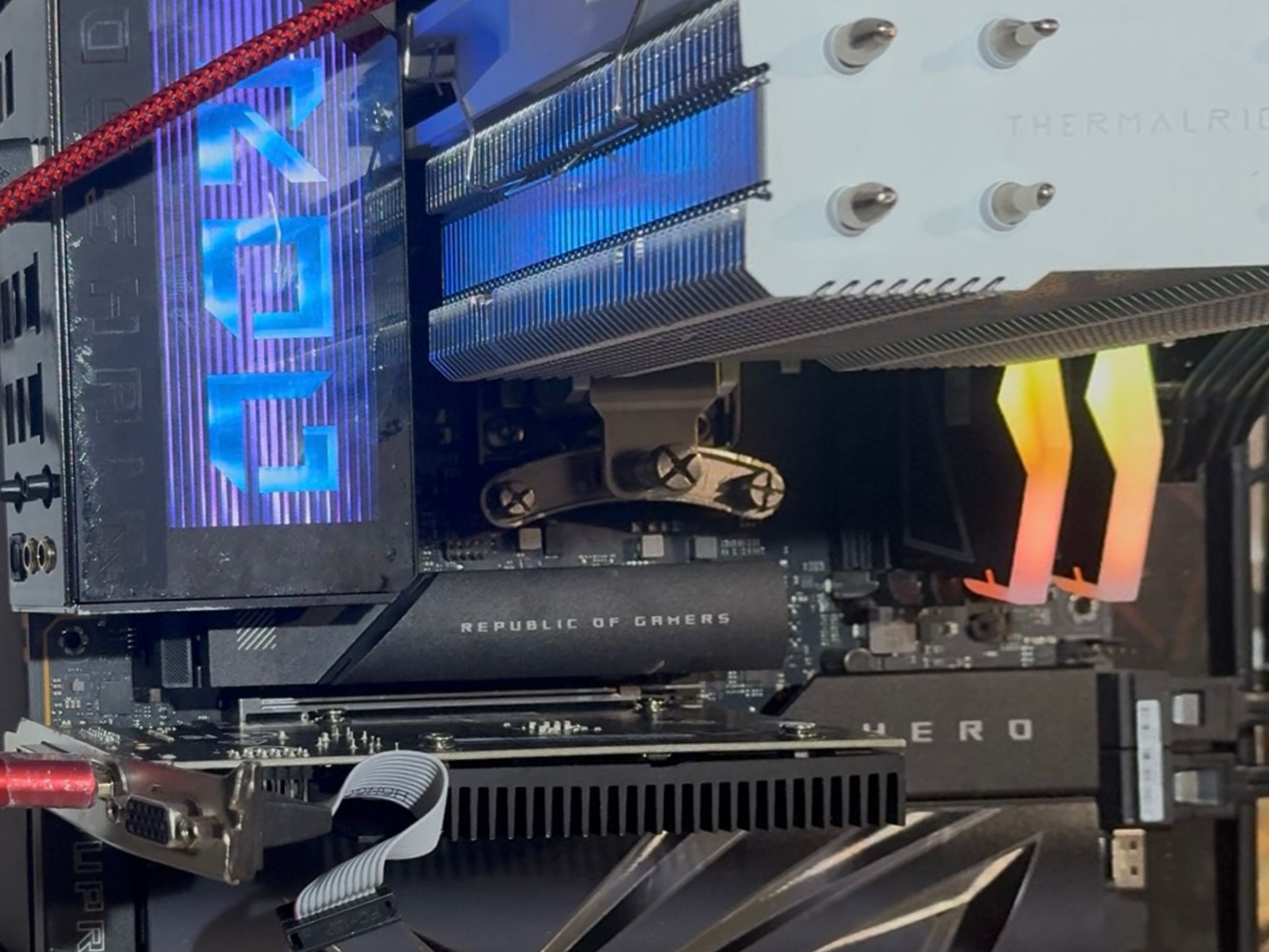AMD Ryzen 9 9900X 12-Core CPU + ASUS ROG Crosshair X870E Hero AM5 Mobo Bundle