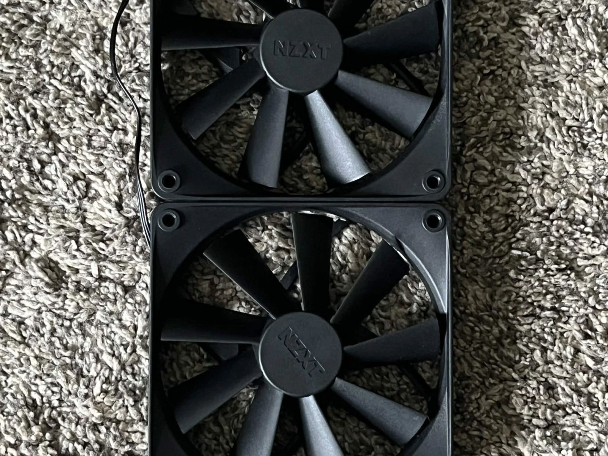 NZXT Kraken Plus 240mm AIO Liquid CPU Cooler LCD + 2 Fans RL-KN240-B2