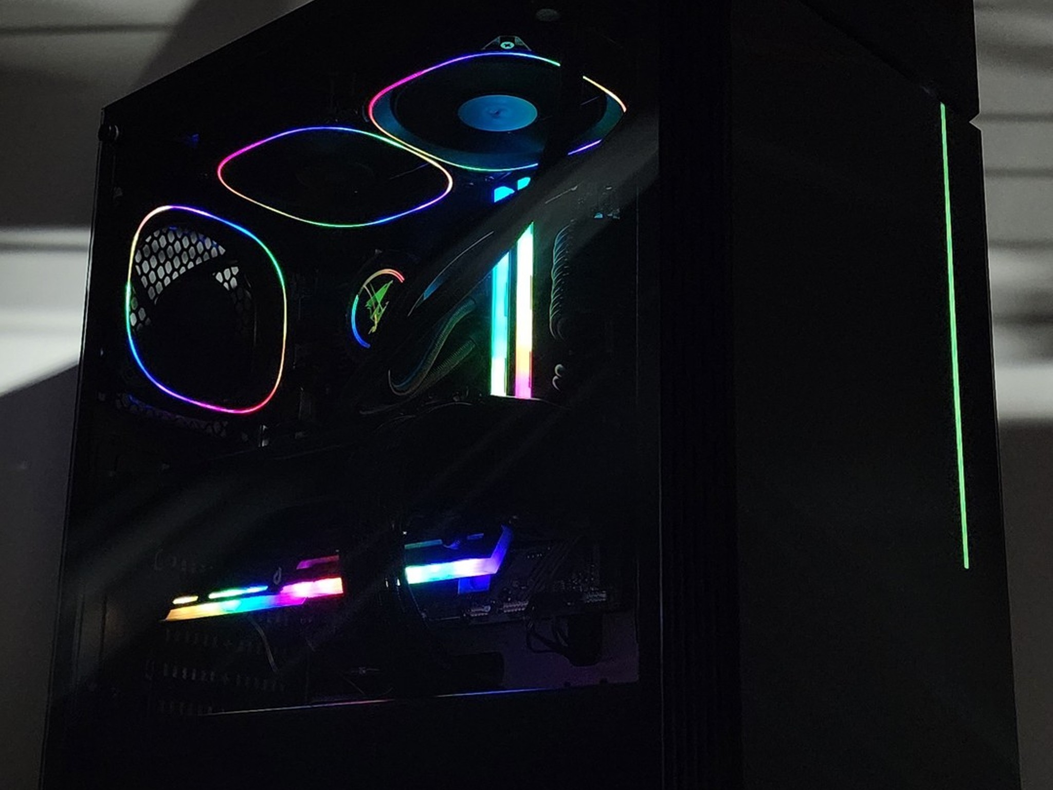 Gaming PC Ryzen 7 7700 32GB RAM 2TB SSD RX 7900 XT 20GB Windows 11 Computer