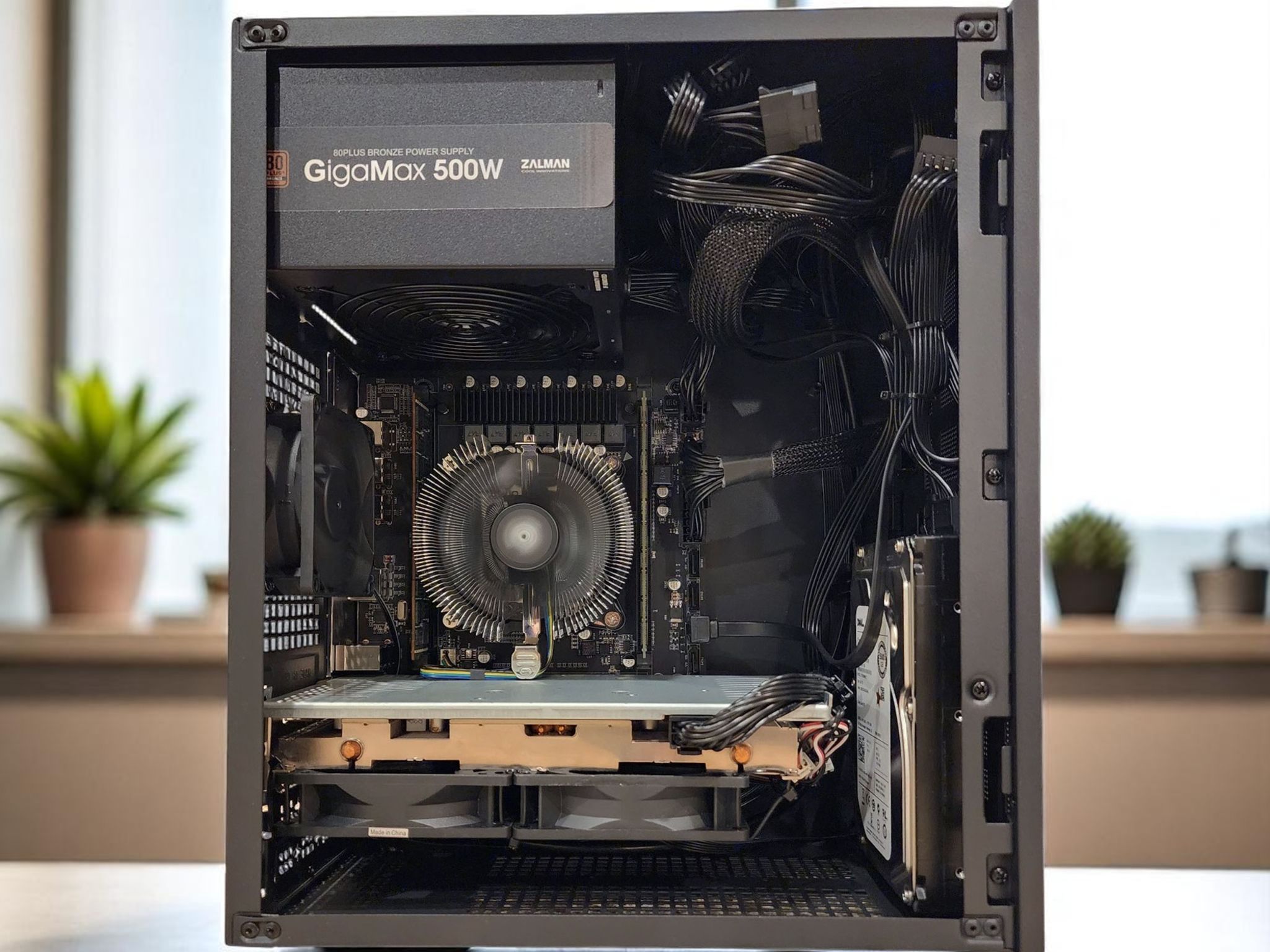 ⚡ Radeon Gaming PC | RX 580 2048SP, Intel 8-Core Xeon, 16GB RAM, 256GB M.2 + 320GB, WIFI, WIN 10 Pro