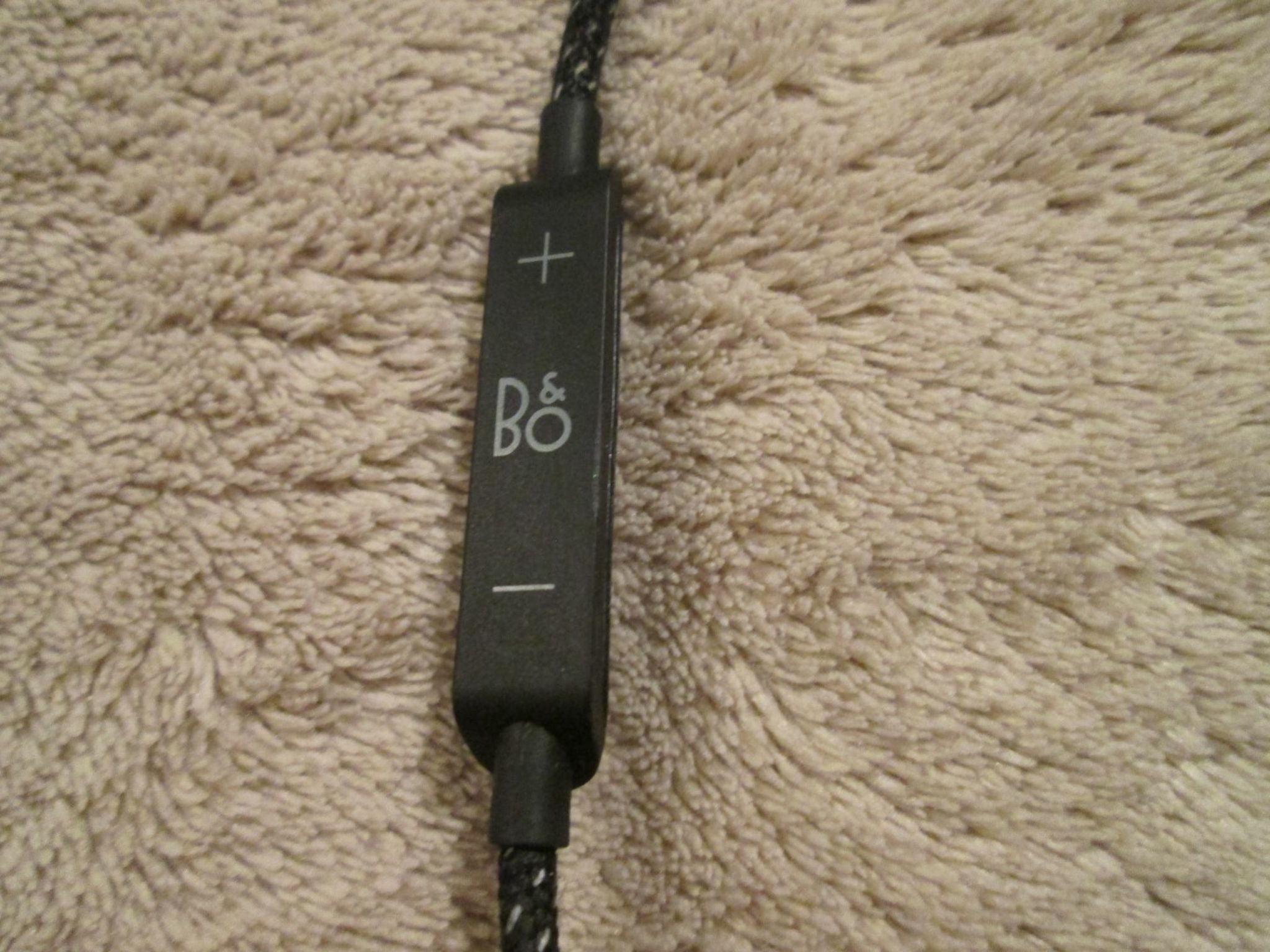 Bang & Olufsen B&O Beoplay