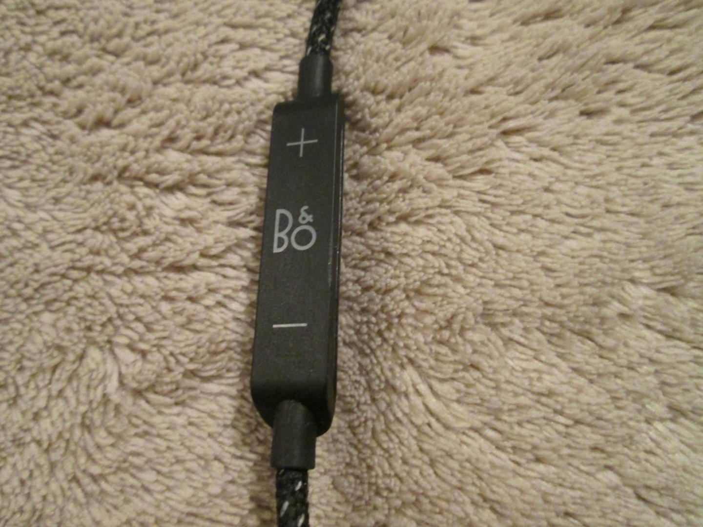 Bang & Olufsen B&O Beoplay