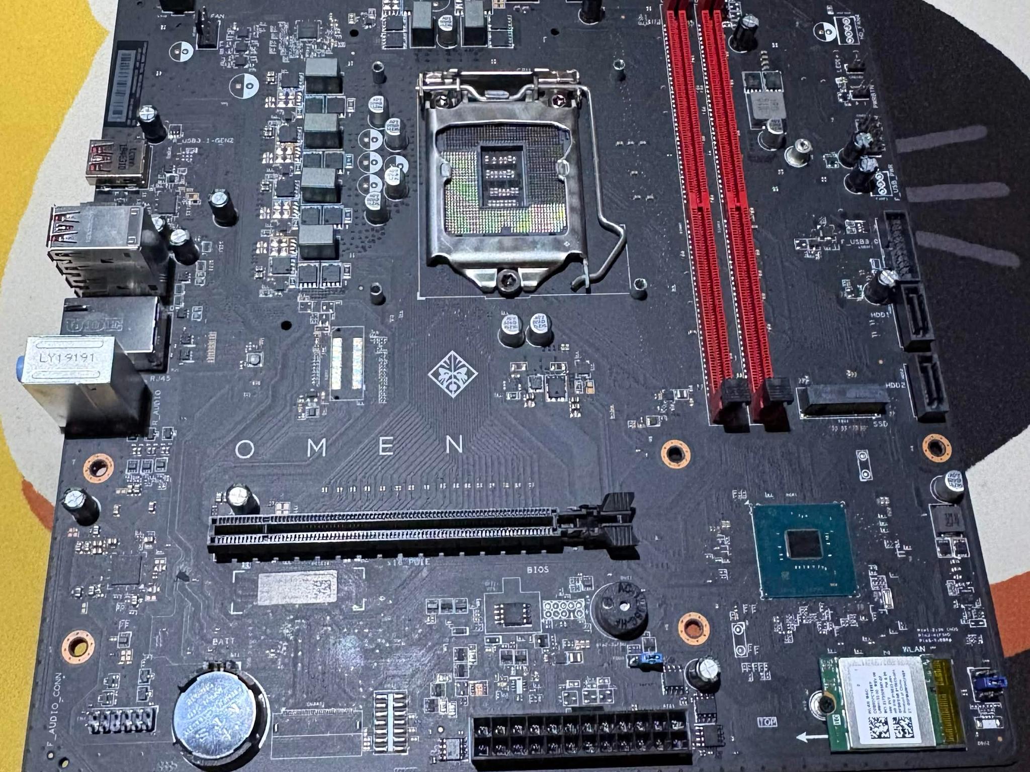 HP OMEN Obelisk 875-0014 H370 LGA1151