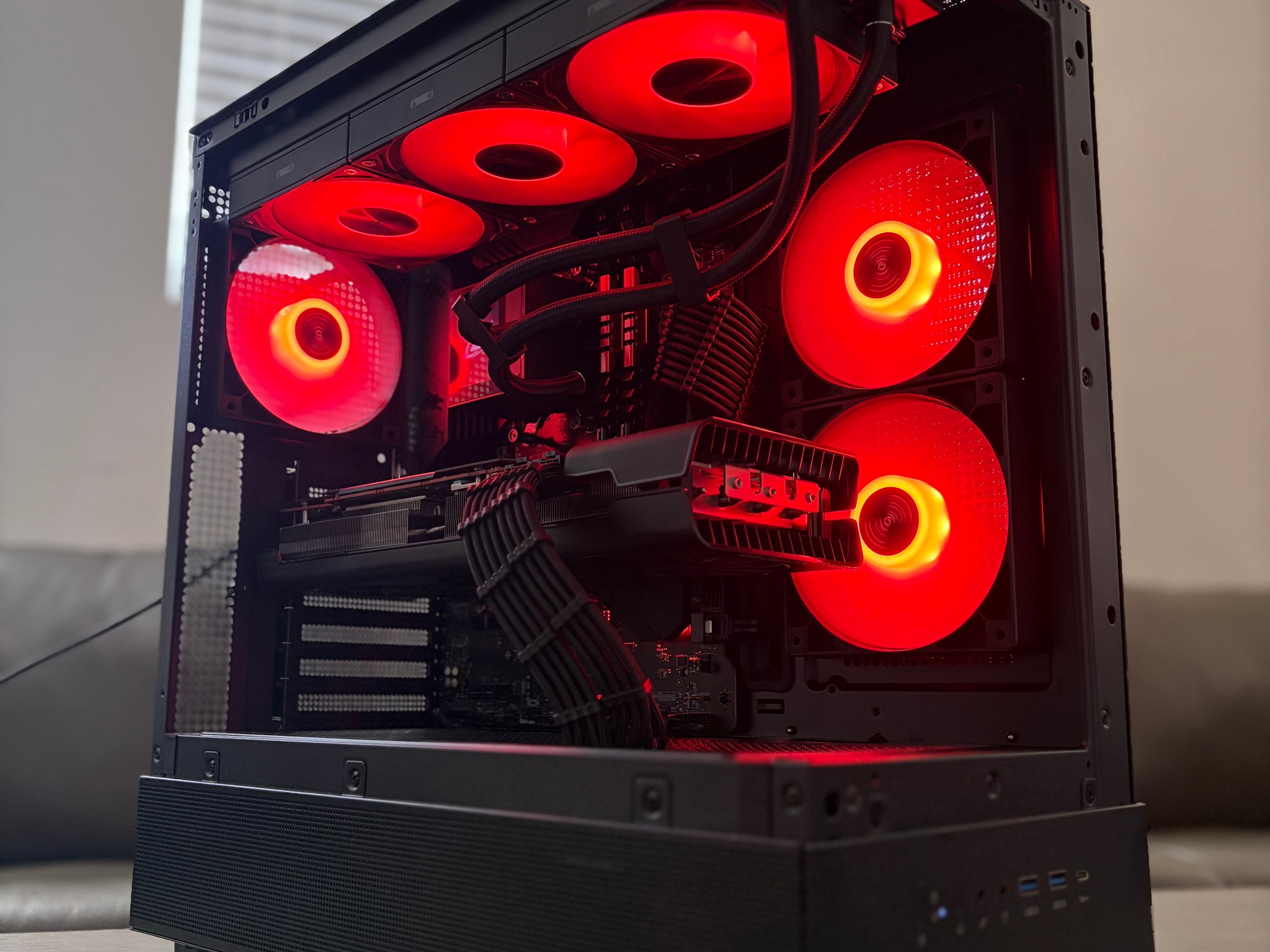 ‼️Ultimate AMD Gaming PC‼️RX 6800 16GB | Ryzen 5 5600X | 2.5TB Storage