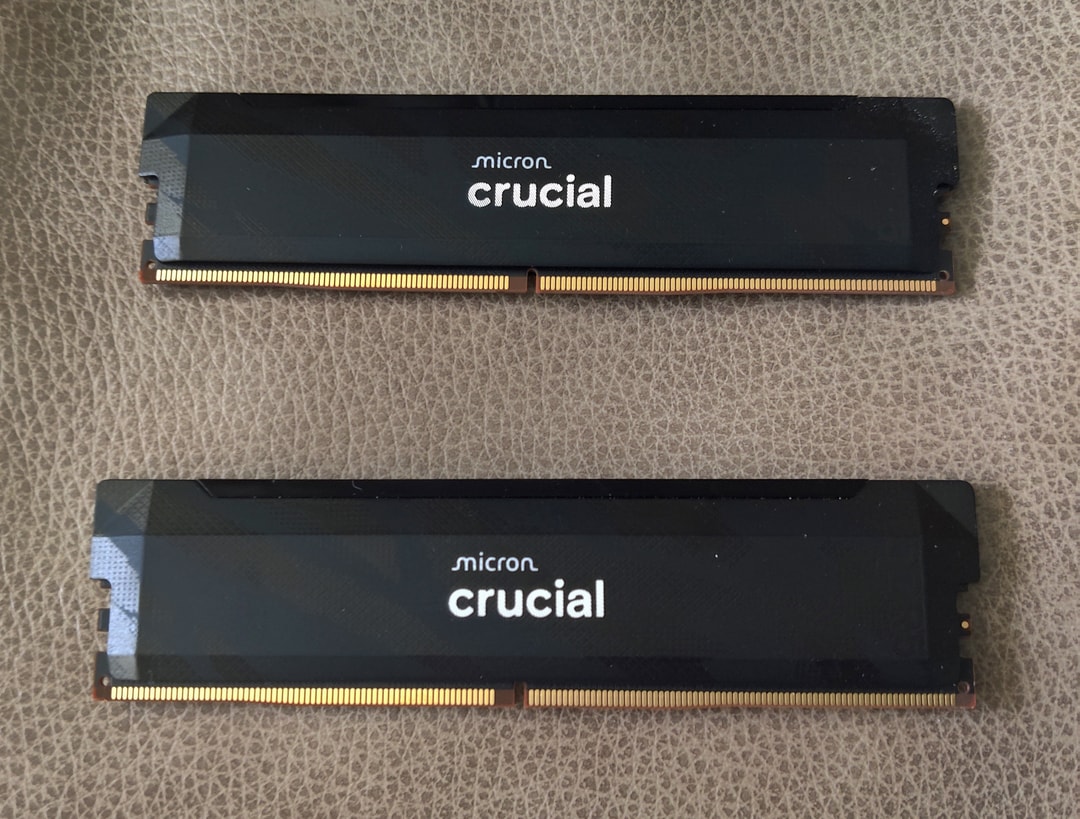 Crucial Pro DDR5-6400 CL38 32GB Kit (16GBx2) UDIMM: OC Gaming