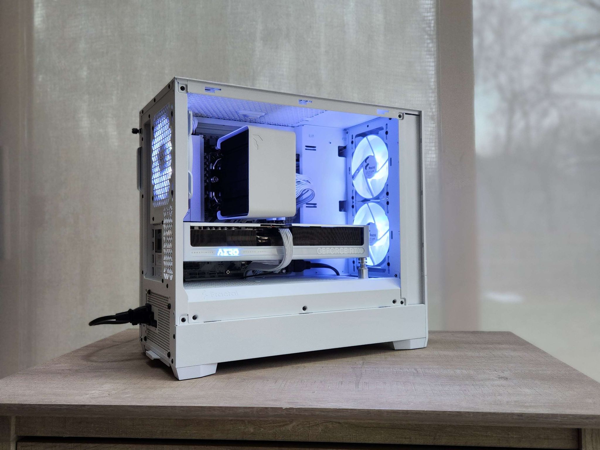 🍀RTX 5070 | Ryzen 7 7700X | 32GB DDR5 | 2TB NVMe | WiFi | Windows 11