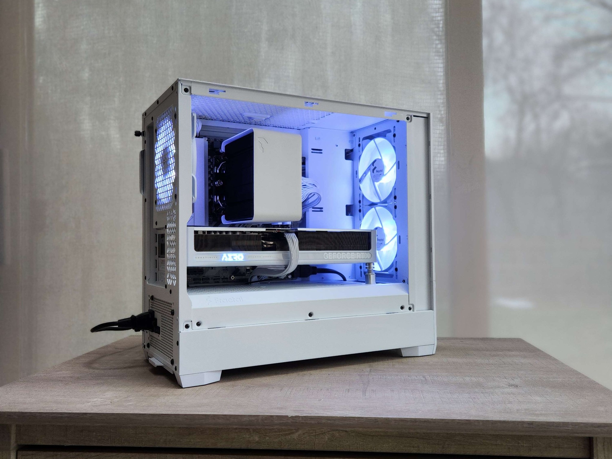 🍀RTX 5070 | Ryzen 7 7700X | 32GB DDR5 | 2TB NVMe | WiFi | Windows 11