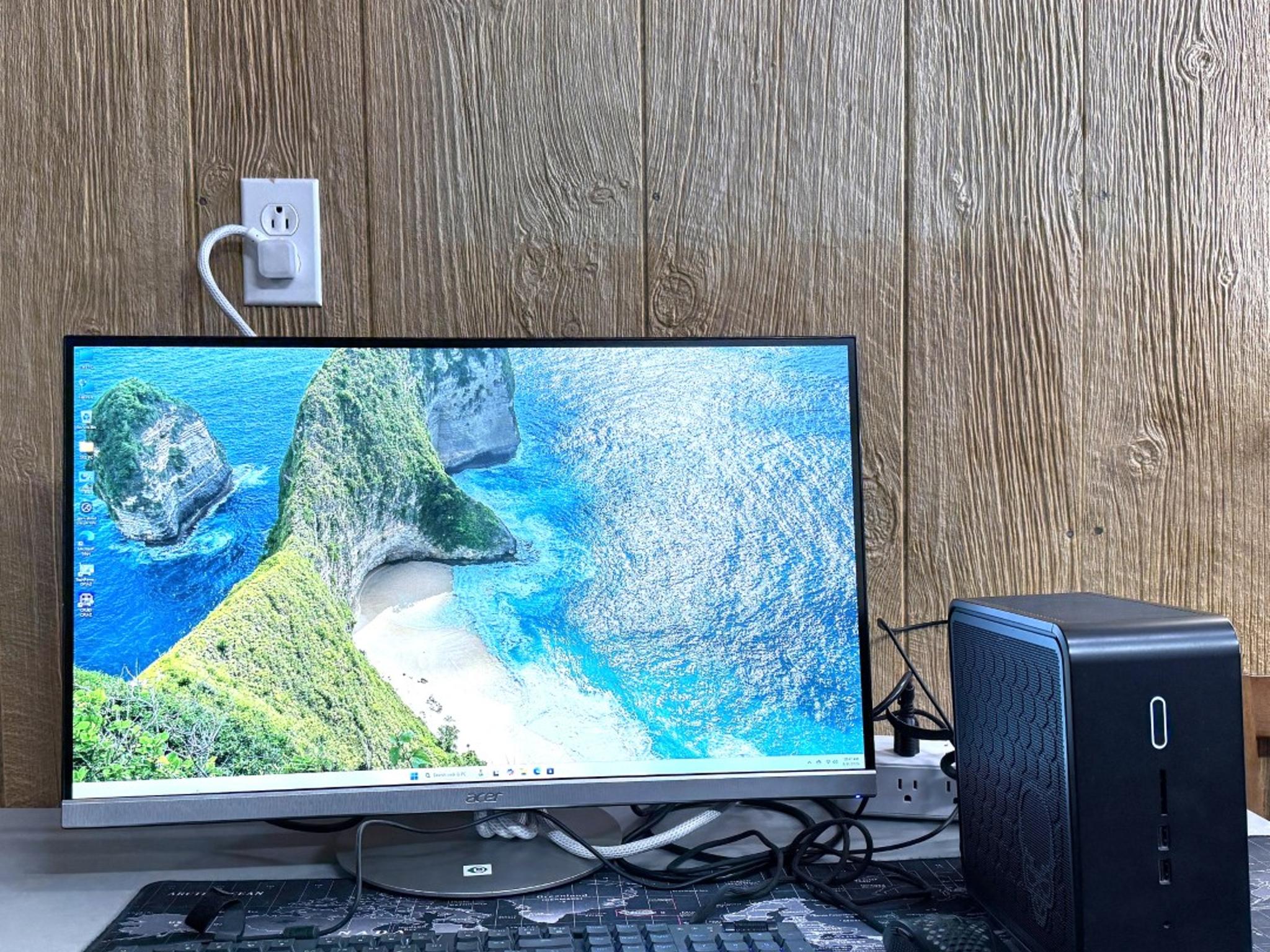 Intel Nuc 9 Extreme (NUC9i7QNX), i7-9750H 6C/12T, 32GB Ram, RTX 3060 TI, 500GB (Boot) / 1TB (Data)
