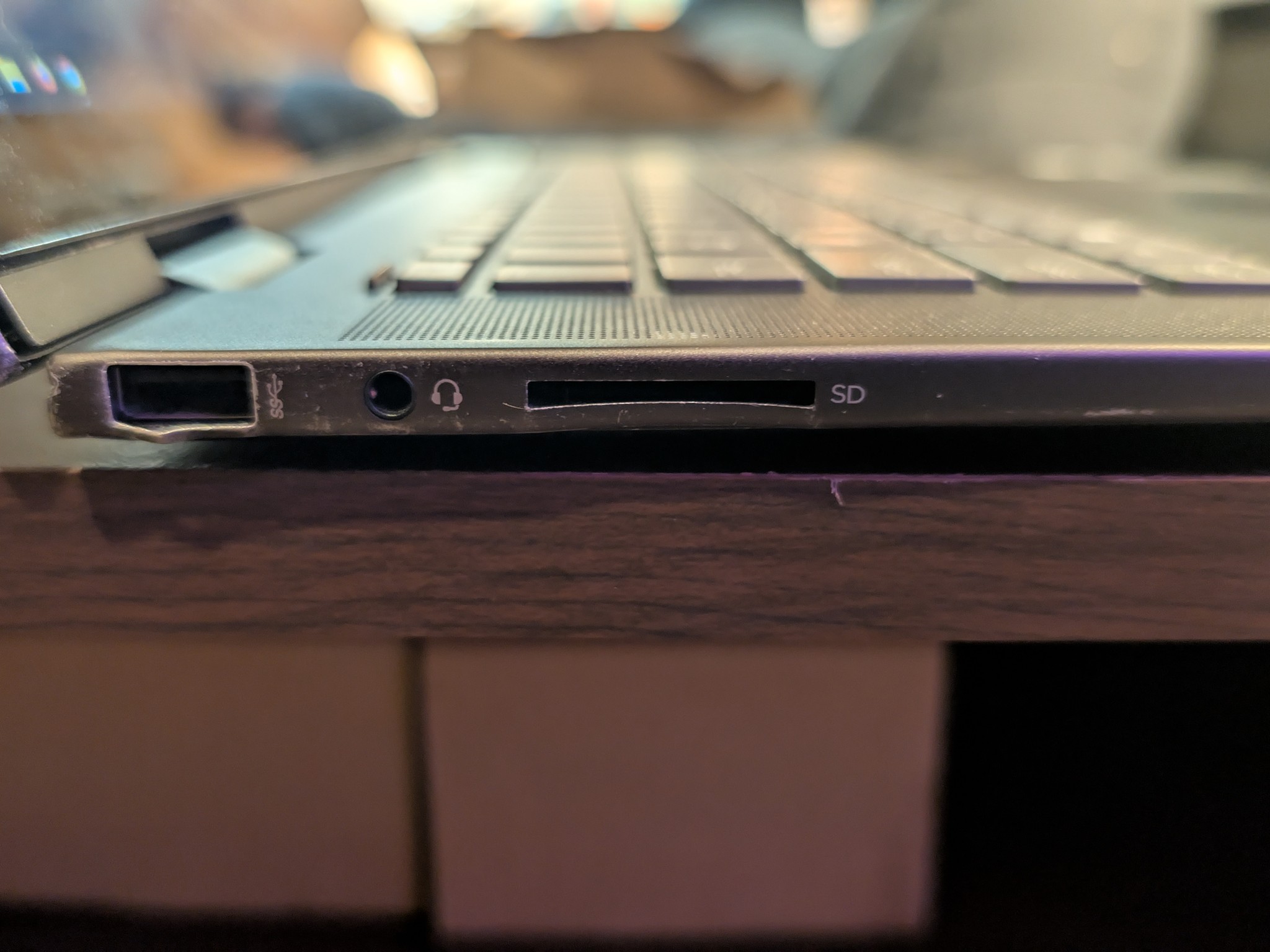 HP ENVY x360 2-In-1 15.6'' (512GB SSD AMD Ryzen 7 7730U 4.5GHz 16GB RAM)