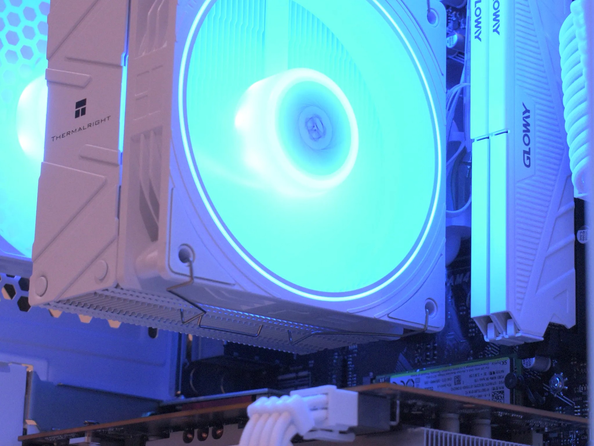 1080p Beast | Ryzen 5 3600 | RX 6600 8GB | 32GB DDR4 | 1TB nVME SSD | 1080p White RGB Gaming PC