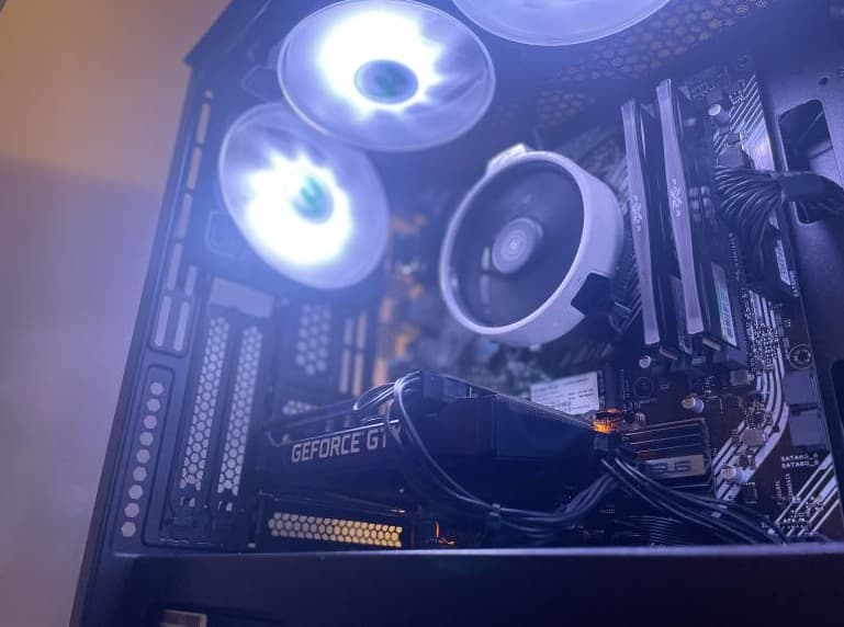 FROST - Mid-Range Gaming PC - Ryzen 5 3600 + GTX 1660 SUPER