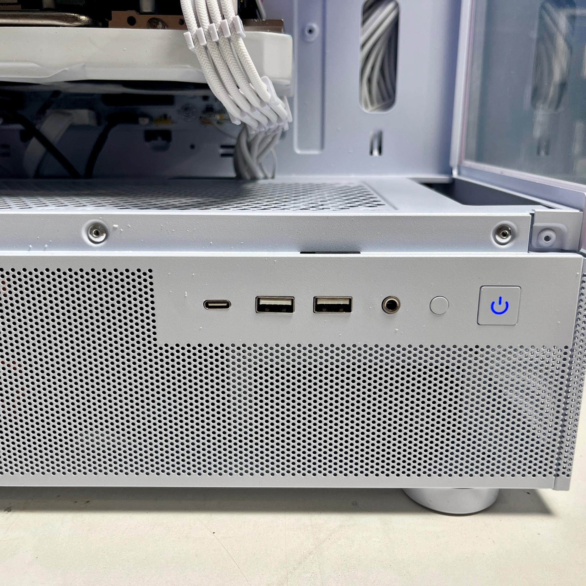 ⚪️⚪️ | RTX Gaming PC | Ryzen 7 2700x + RTX 2060 6GB | 16GB