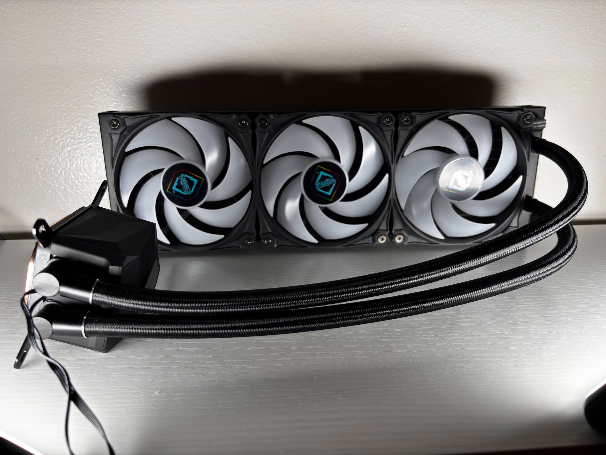 Iceberg Thermal Liquid RGB CPU Cooler/AIO - Supports AMD & Intel - IceFLOE OASIS 360 76.74 CFM