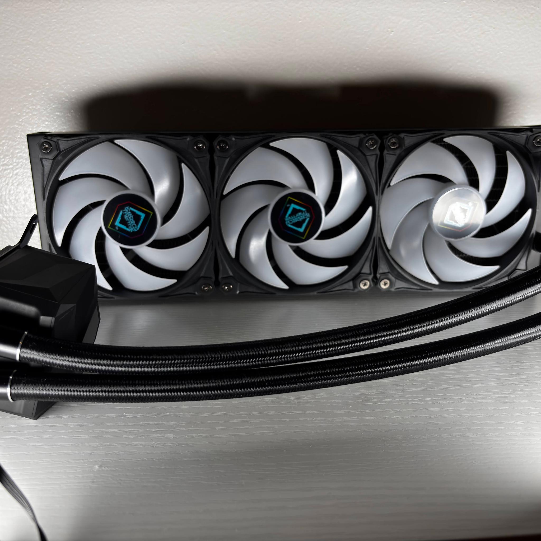 Iceberg Thermal Liquid RGB CPU Cooler/AIO - Supports AMD & Intel - IceFLOE OASIS 360 76.74 CFM