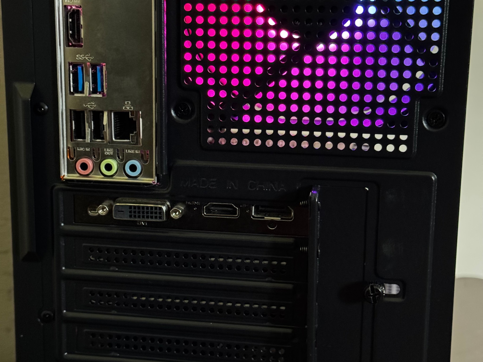 RTX 2060 6GB | i7-7700 | 16GB DDR4 | 512GB NVMe SSD | Gaming PC