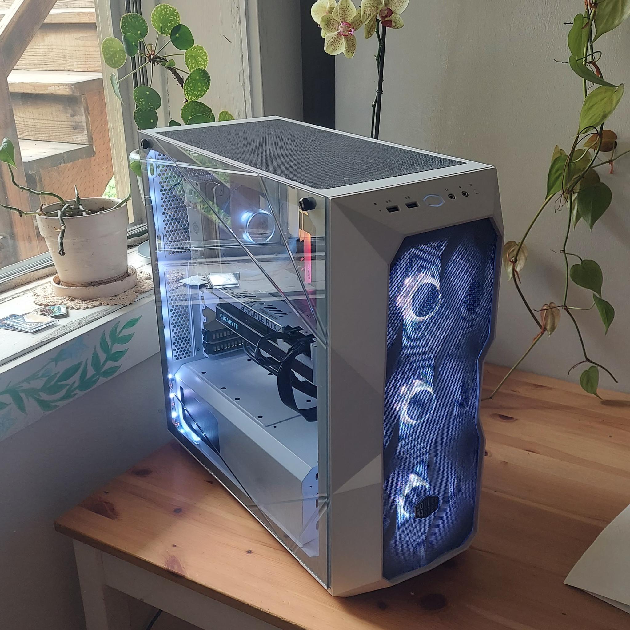 Ice Queen  -  Nvidia RTX 3080 and AMD Ryzen 7 5700X  -  Gaming PC for 4k / 1440p