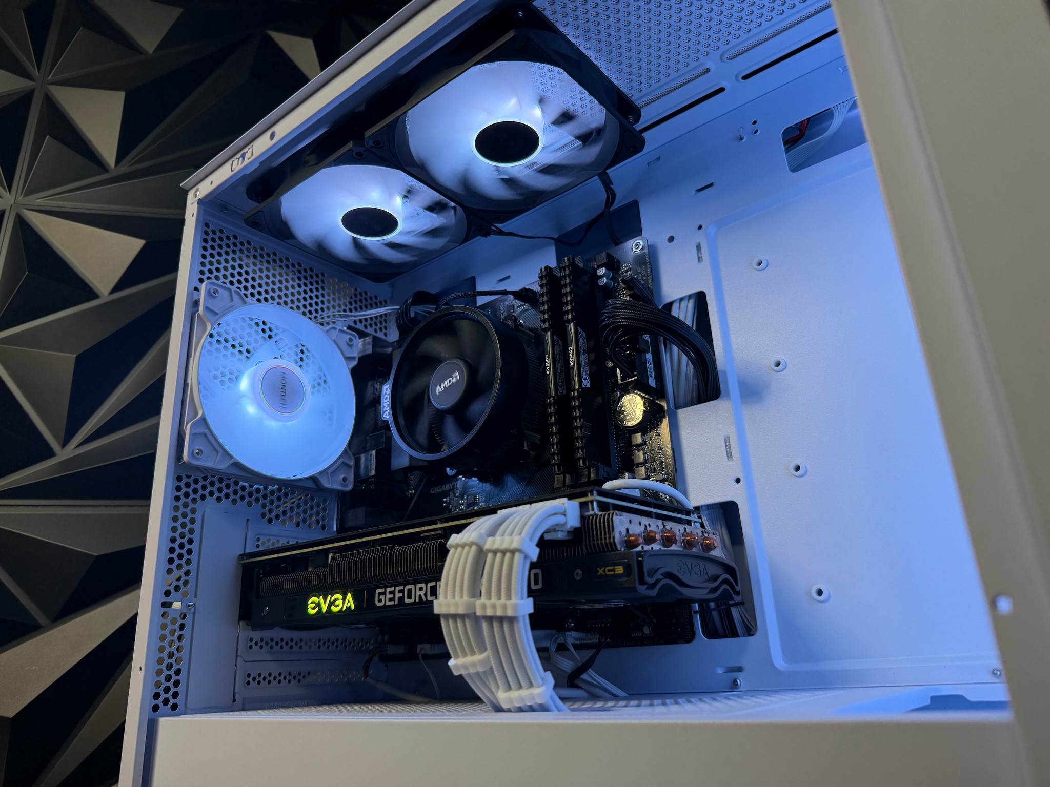 🖤🔥 BLACK GUTS 🔥🖤 Ryzen 5 5500| RTX 3070| 16 GB DDR4| 1.25 TB NVMe| 650W PSU