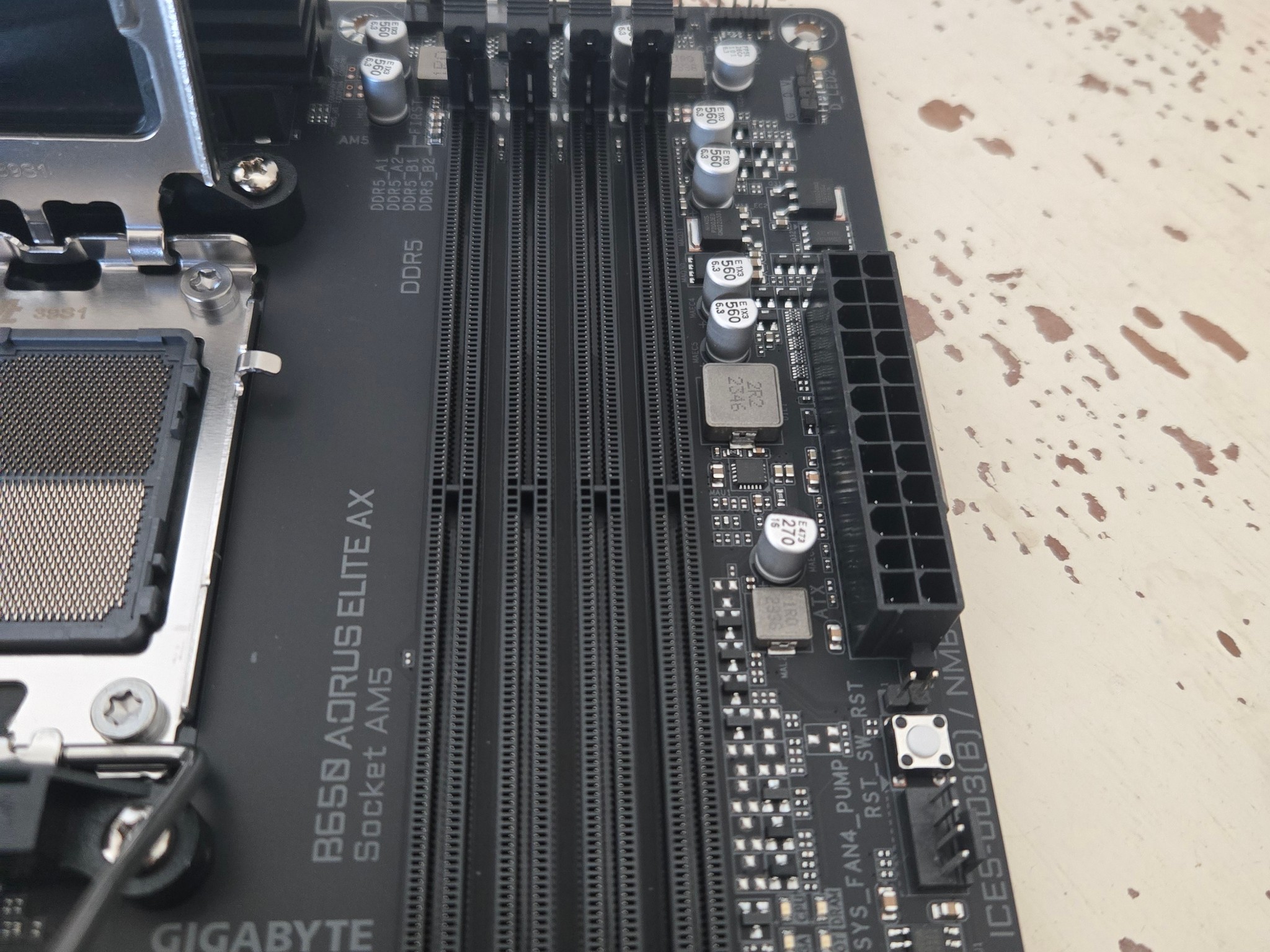 Gigabyte B650 Aorus Elite AX