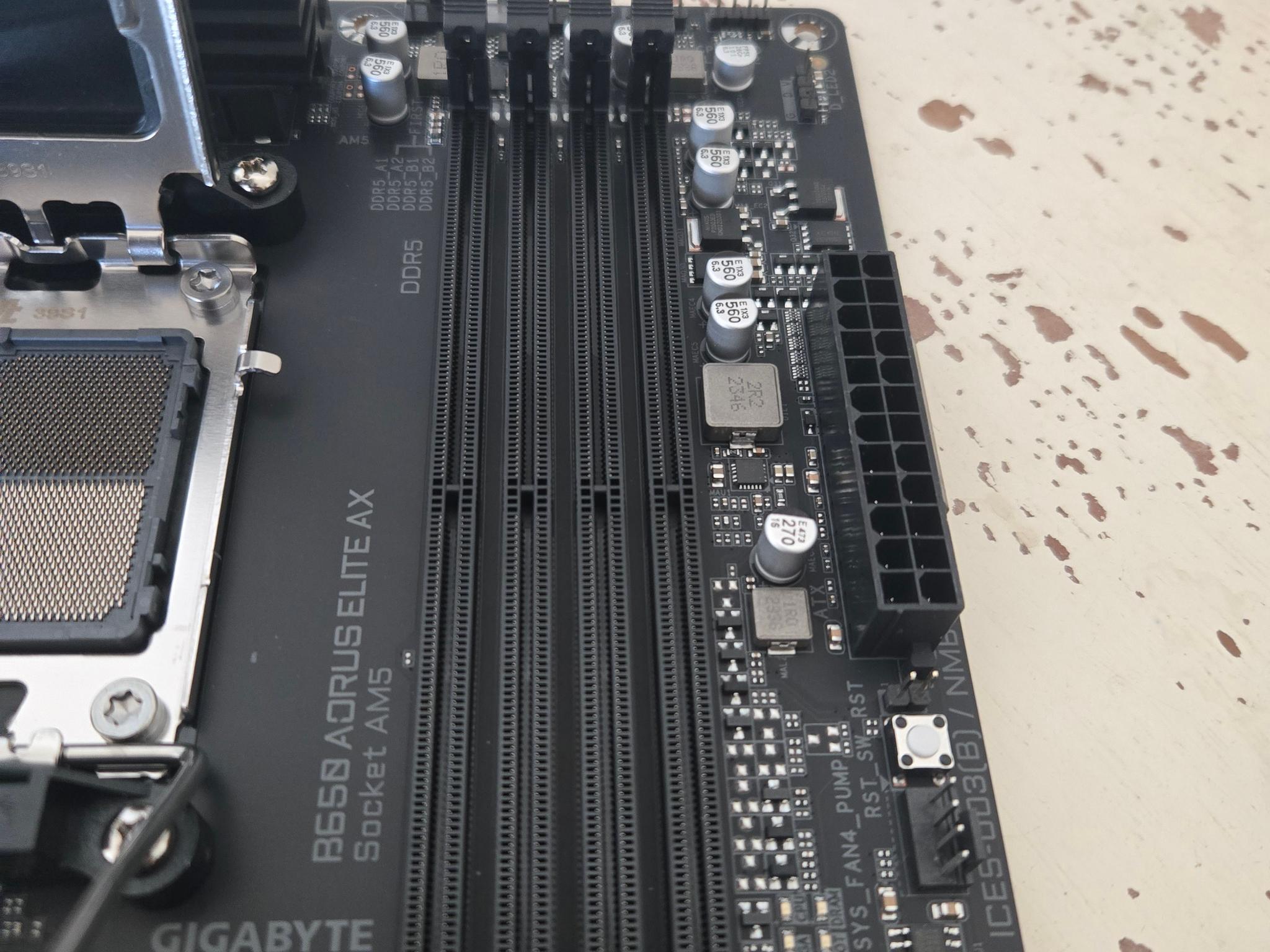Gigabyte B650 Aorus Elite AX