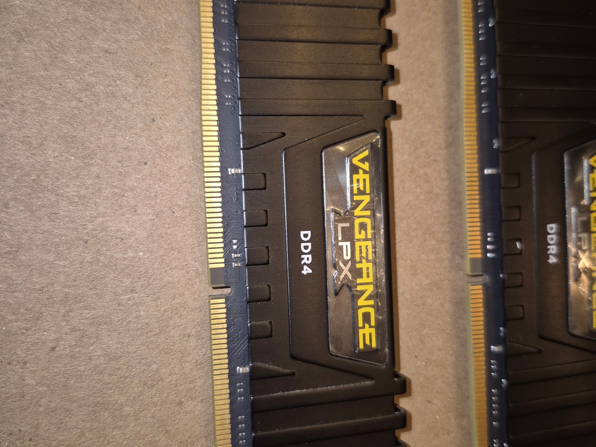 Corsair Vengeance LPX 32GB (2x16GB) DDR4 3200MHz C16