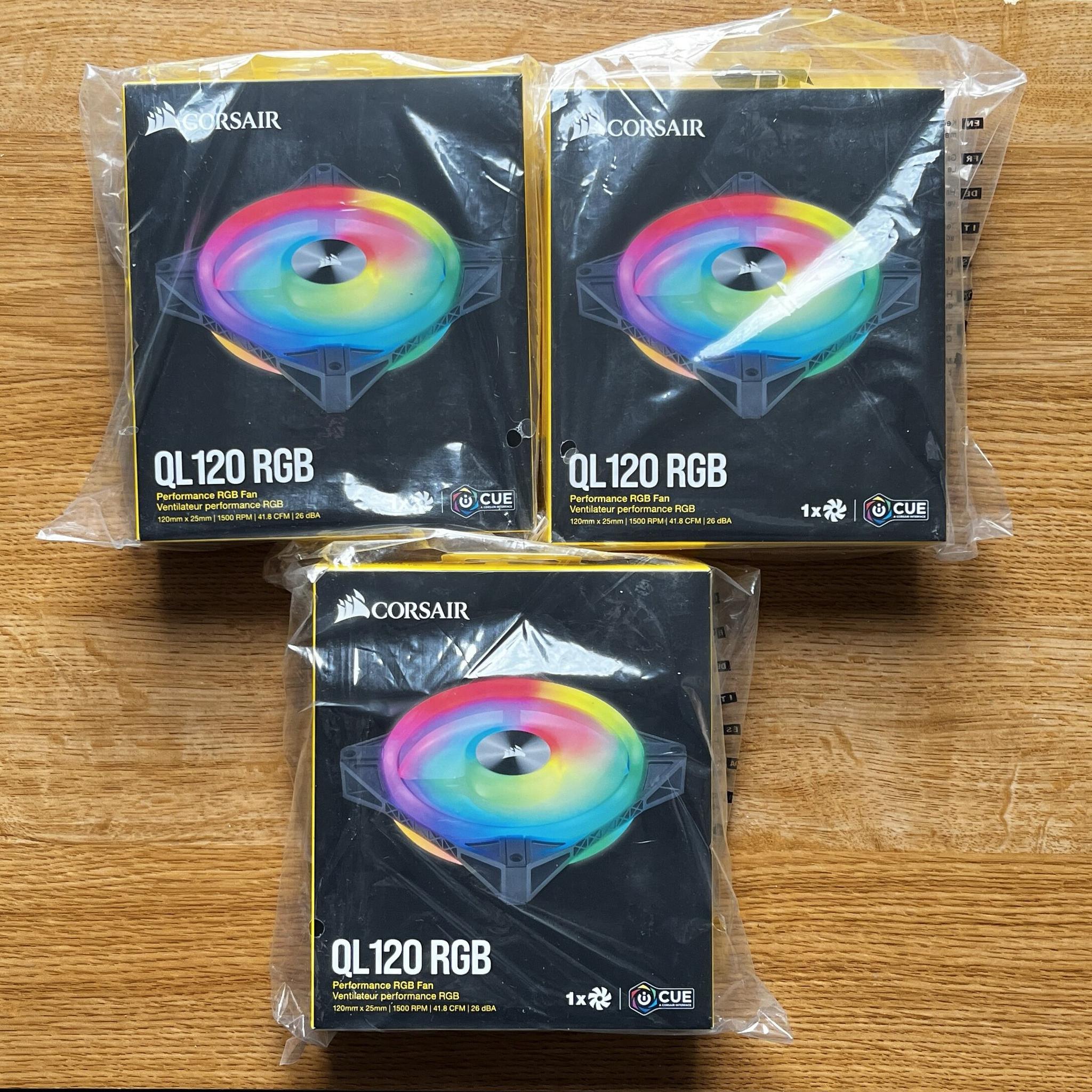 [3-Pack] Corsair iCUE QL120 41.8 CFM 120 mm Fans - Black