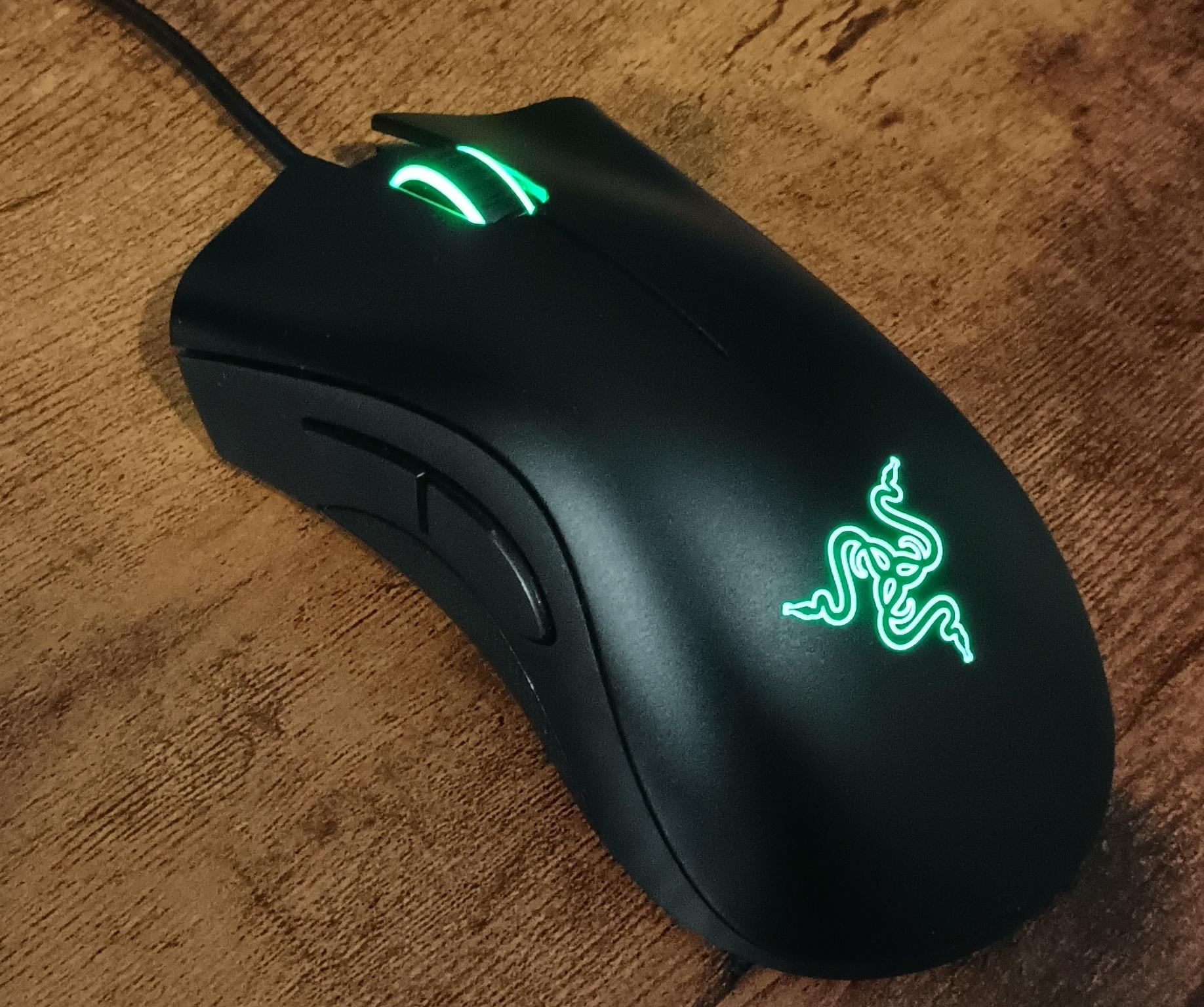Razer Deathadder Essential mouse