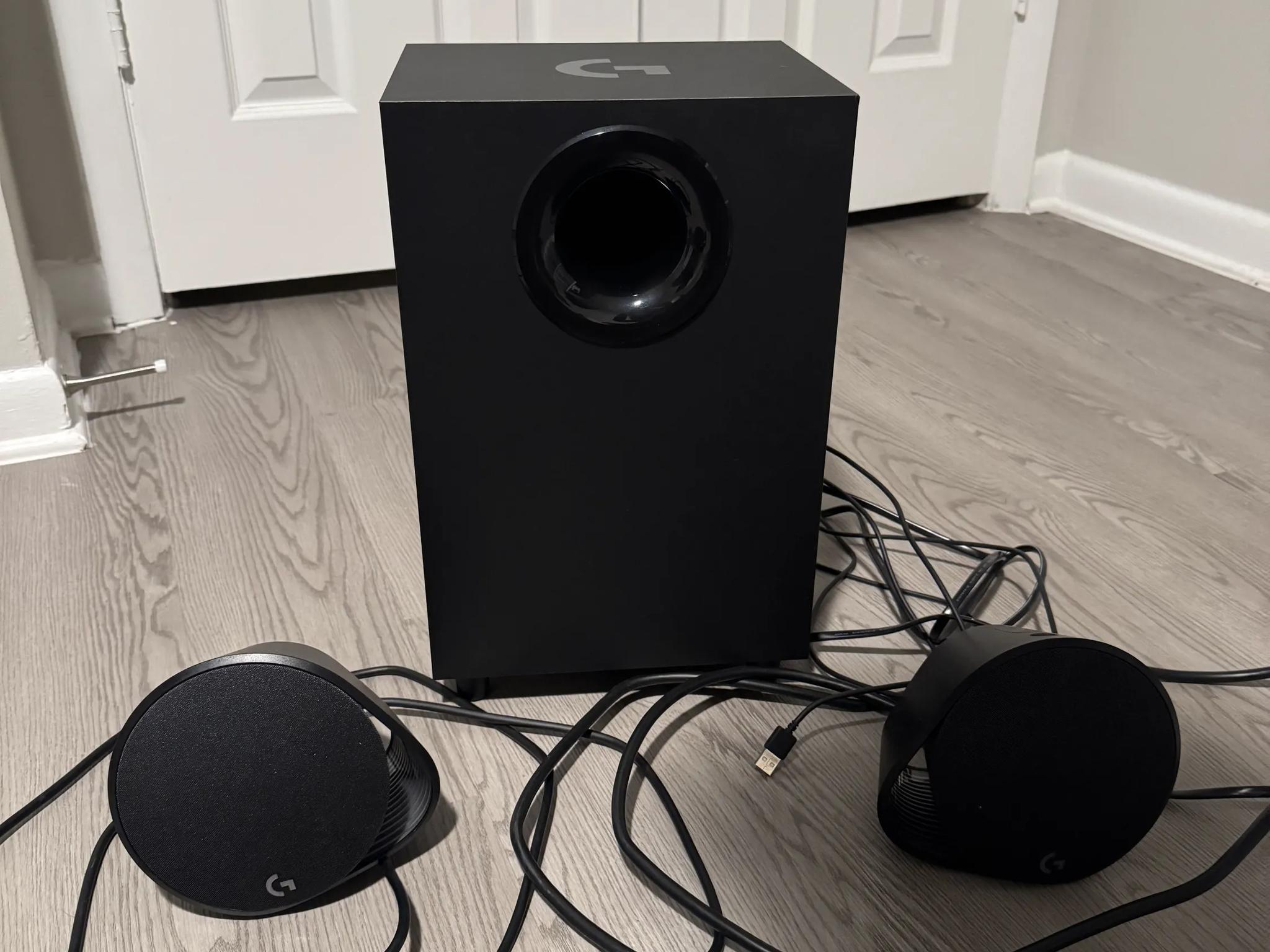 Logitech G560 PC Gaming Speaker System RGB