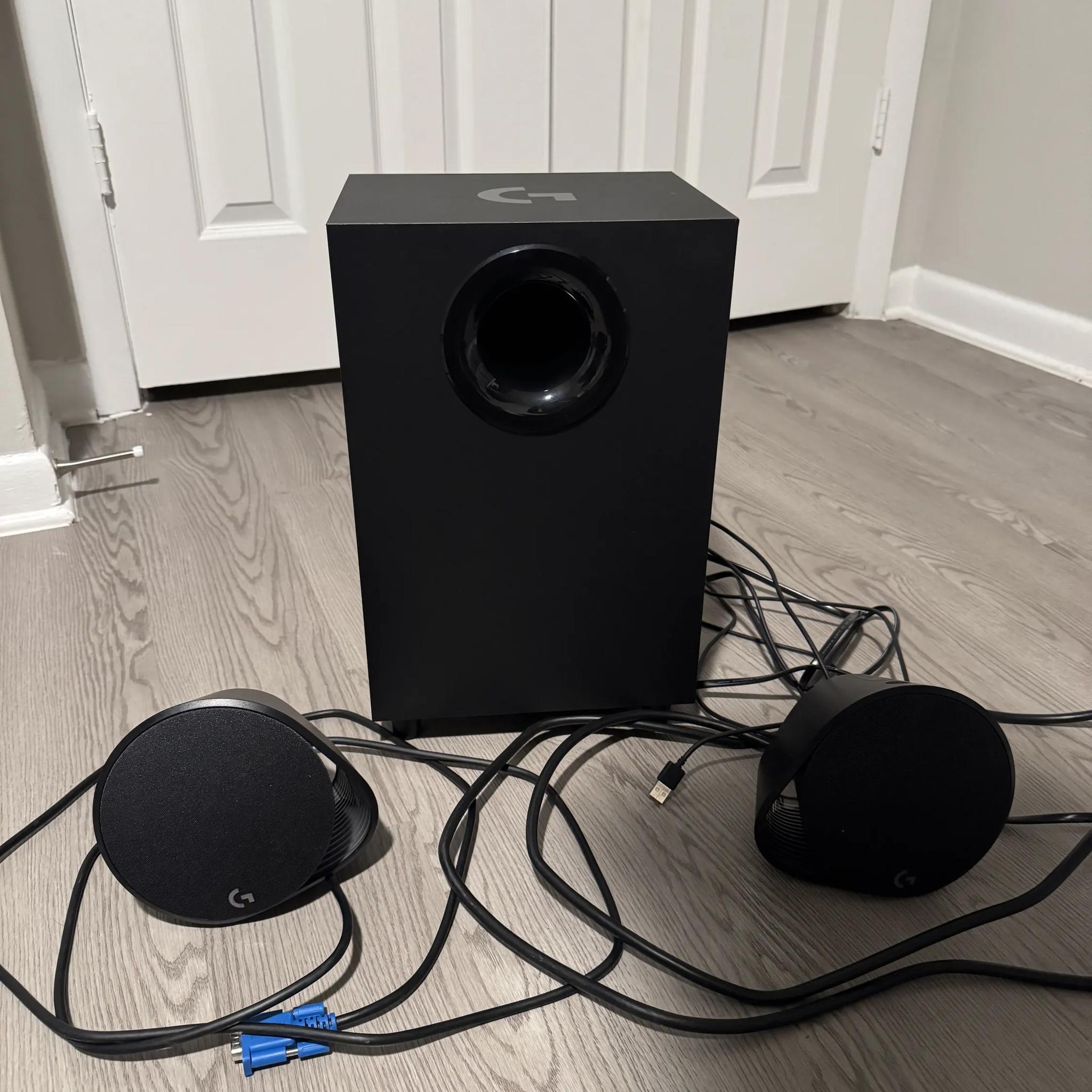Logitech G560 PC Gaming Speaker System RGB