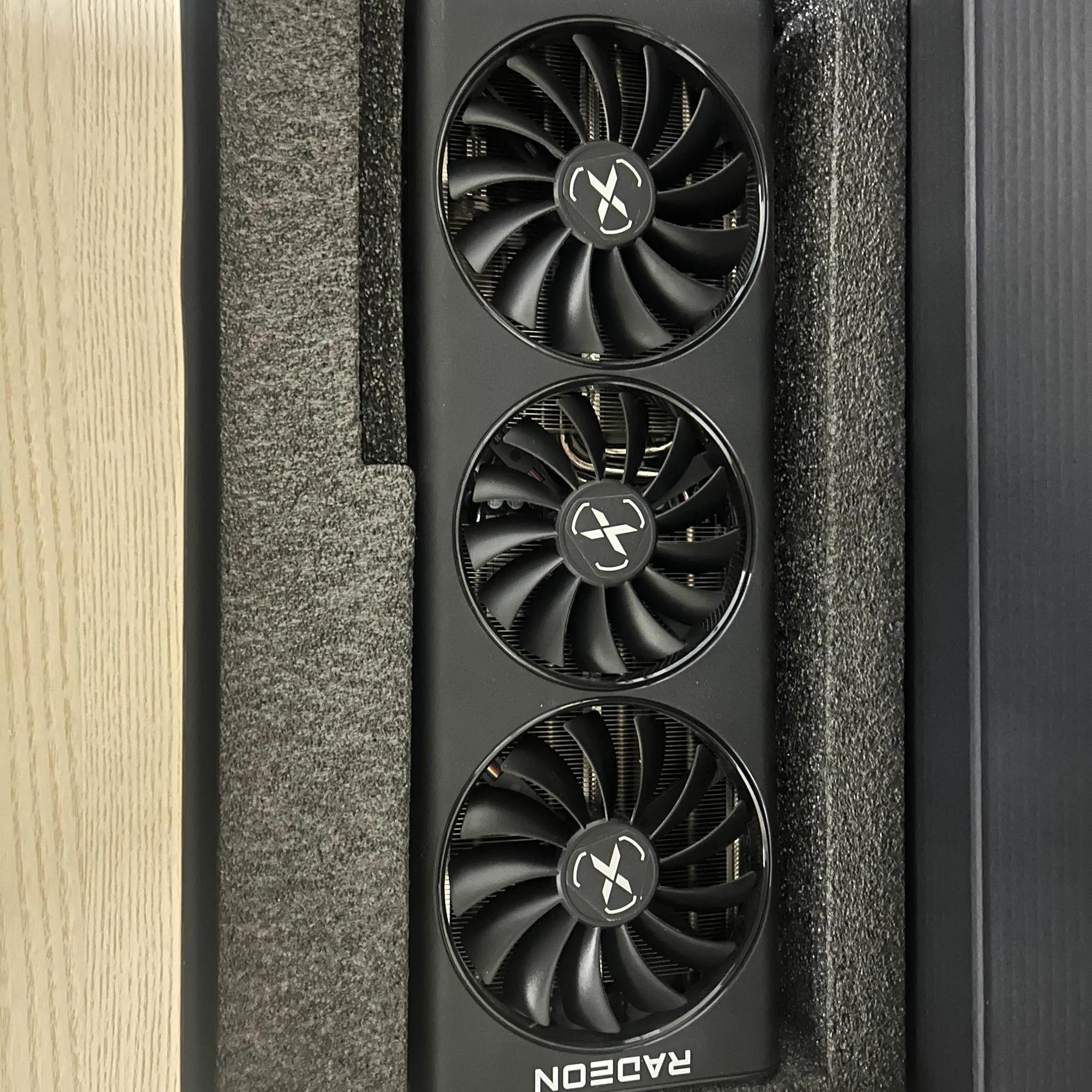 XFX SPEEDSTER SWFT319 Radeon RX 6800 CORE 16GB