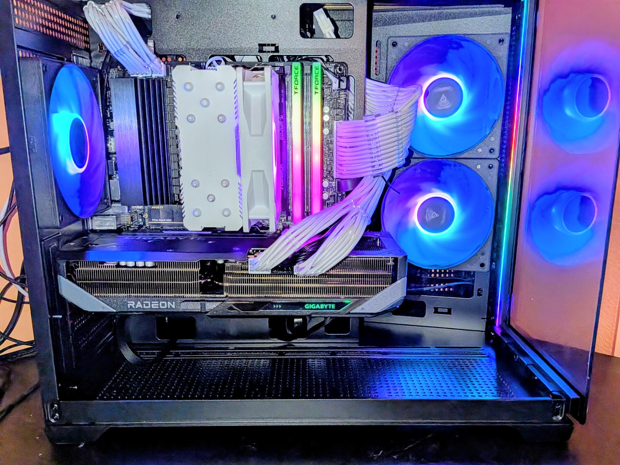 Ryzen 5 7600 | Rx 9070 XT | 16GB DDR5 | 1TB NVMe | 750W