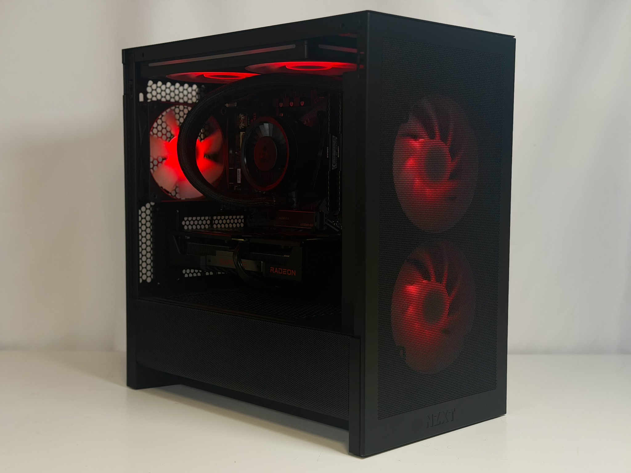 Compact 9060 XT 16GB Build