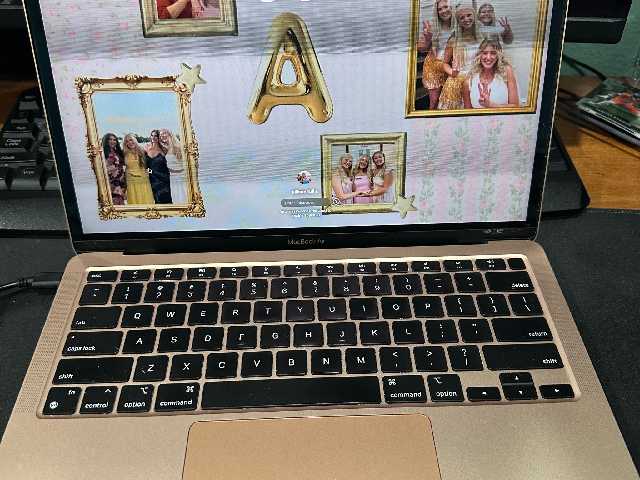 2020 Apple MacBook M1 Air 13" A2337 Gold Laptop M1 256GB Cracked Screen/ICloud Locked